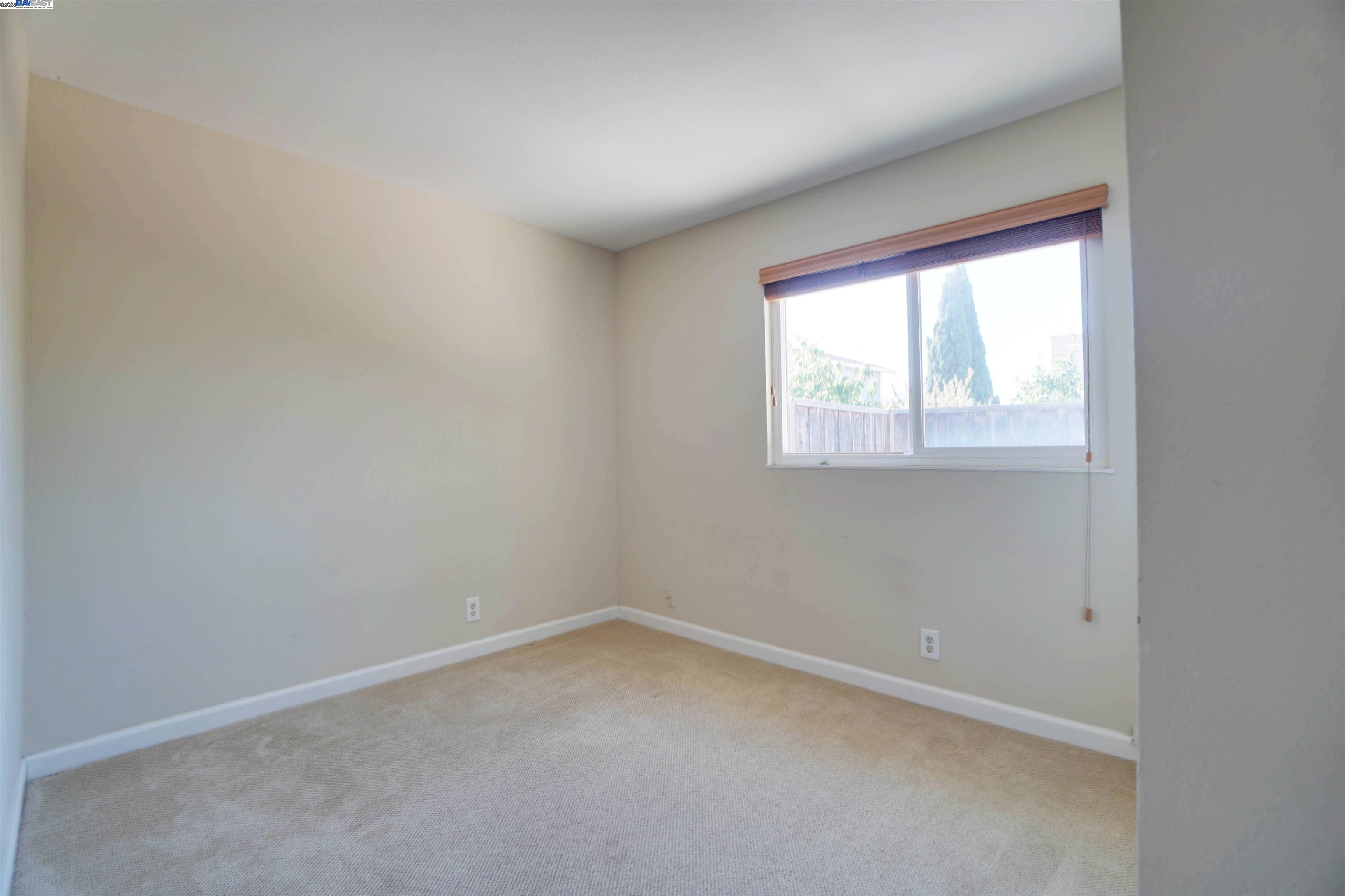 Detail Gallery Image 12 of 17 For 33787 Shylock Dr, Fremont,  CA 94555 - 4 Beds | 2 Baths