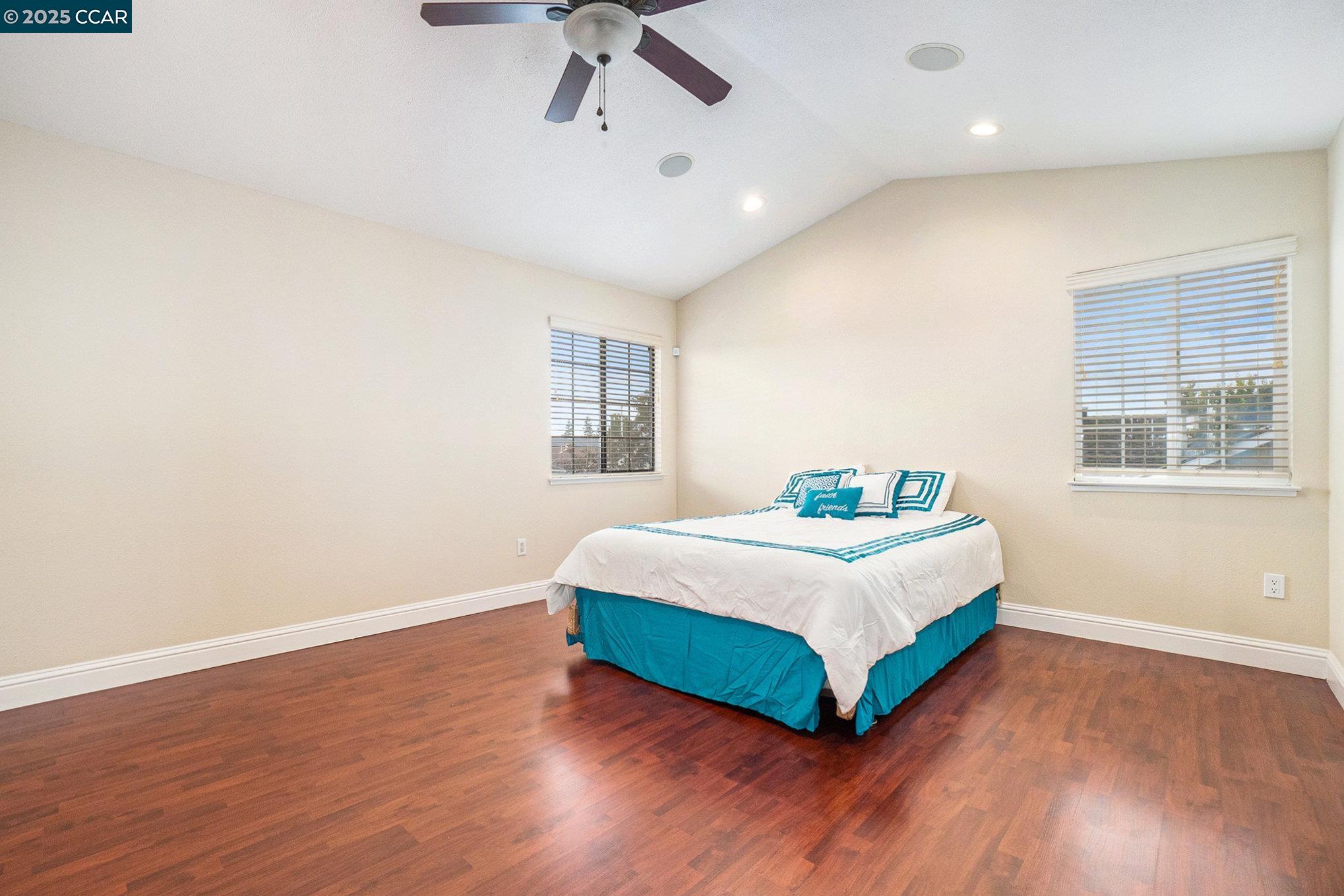 Detail Gallery Image 25 of 45 For 924 Flintrock Drive, Antioch,  CA 94509-6981 - 4 Beds | 2/1 Baths