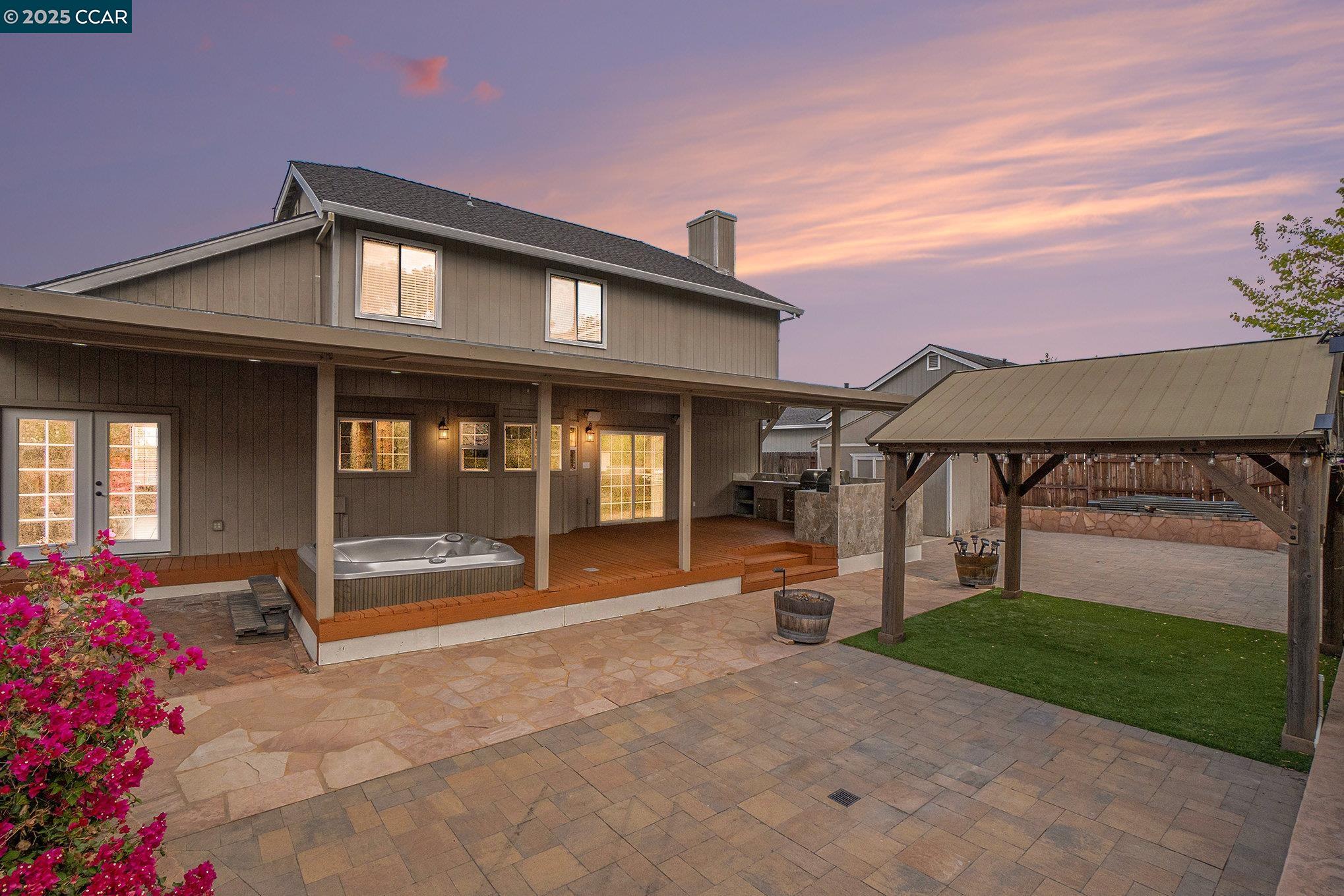 Detail Gallery Image 5 of 45 For 924 Flintrock Drive, Antioch,  CA 94509-6981 - 4 Beds | 2/1 Baths