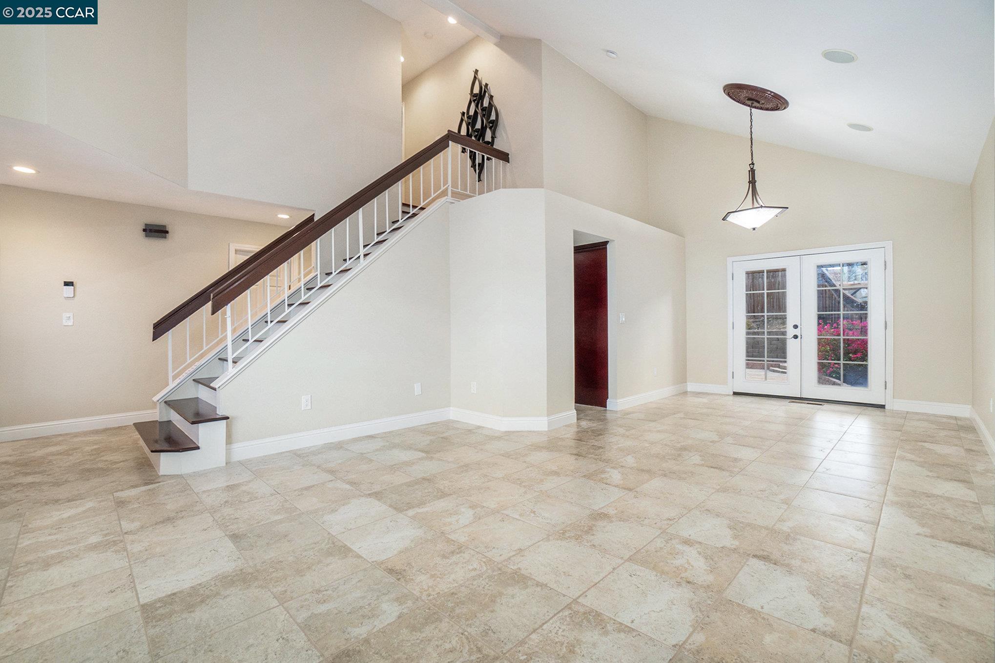 Detail Gallery Image 10 of 45 For 924 Flintrock Drive, Antioch,  CA 94509-6981 - 4 Beds | 2/1 Baths