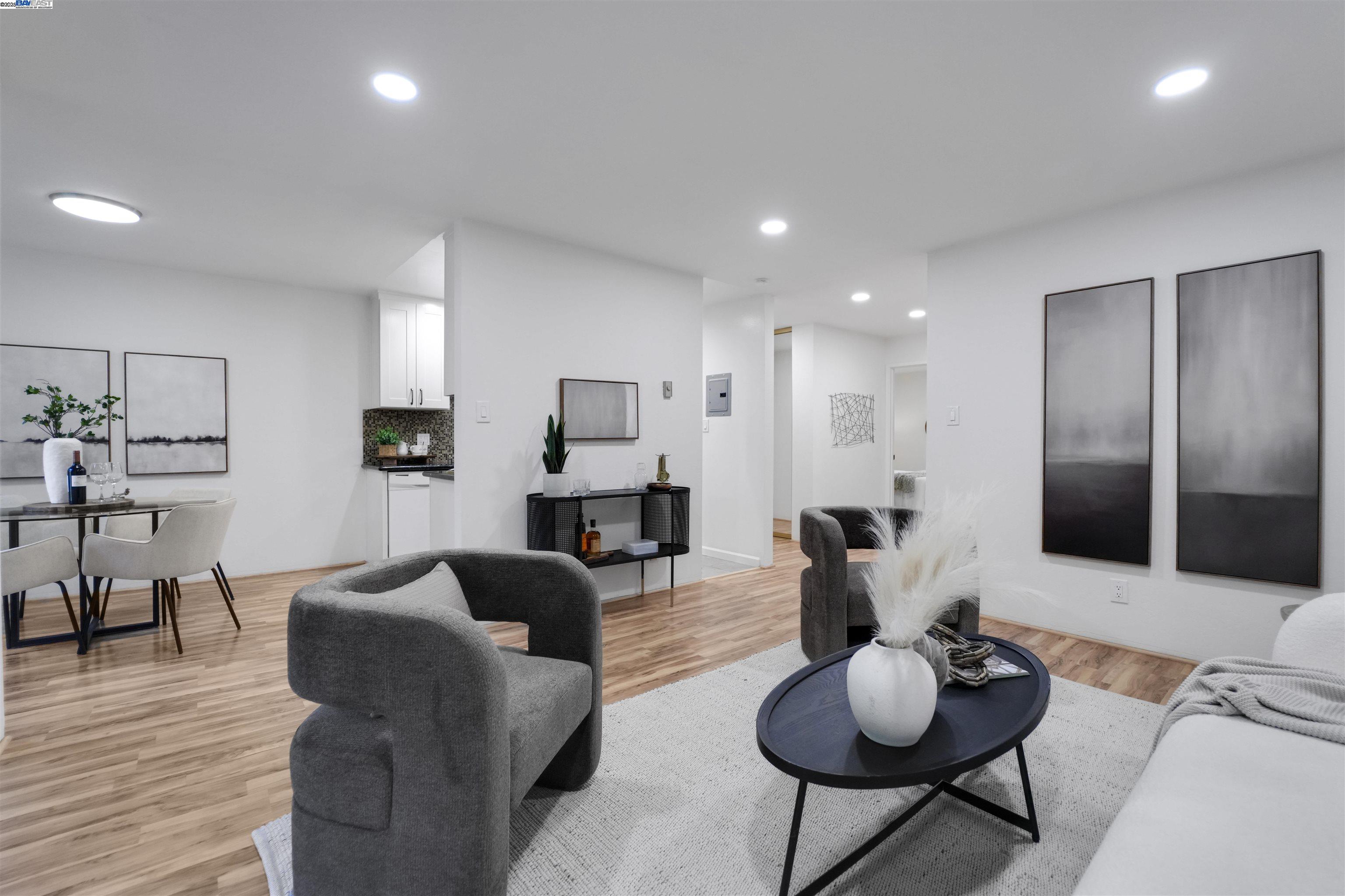 Detail Gallery Image 33 of 60 For 505 Cypress Point Dr #140,  Mountain View,  CA 94043 - 2 Beds | 1 Baths