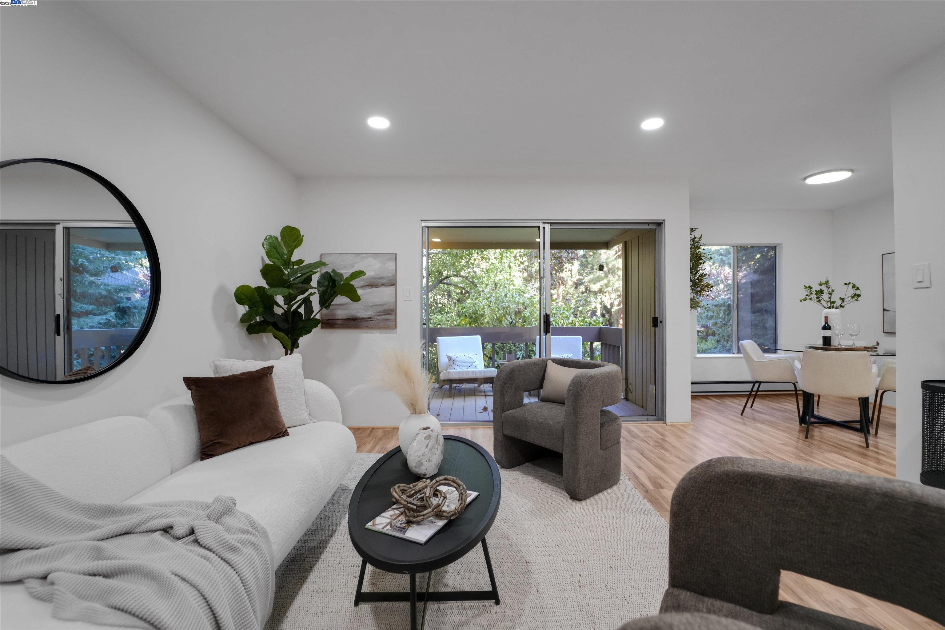 Detail Gallery Image 34 of 60 For 505 Cypress Point Dr #140,  Mountain View,  CA 94043 - 2 Beds | 1 Baths