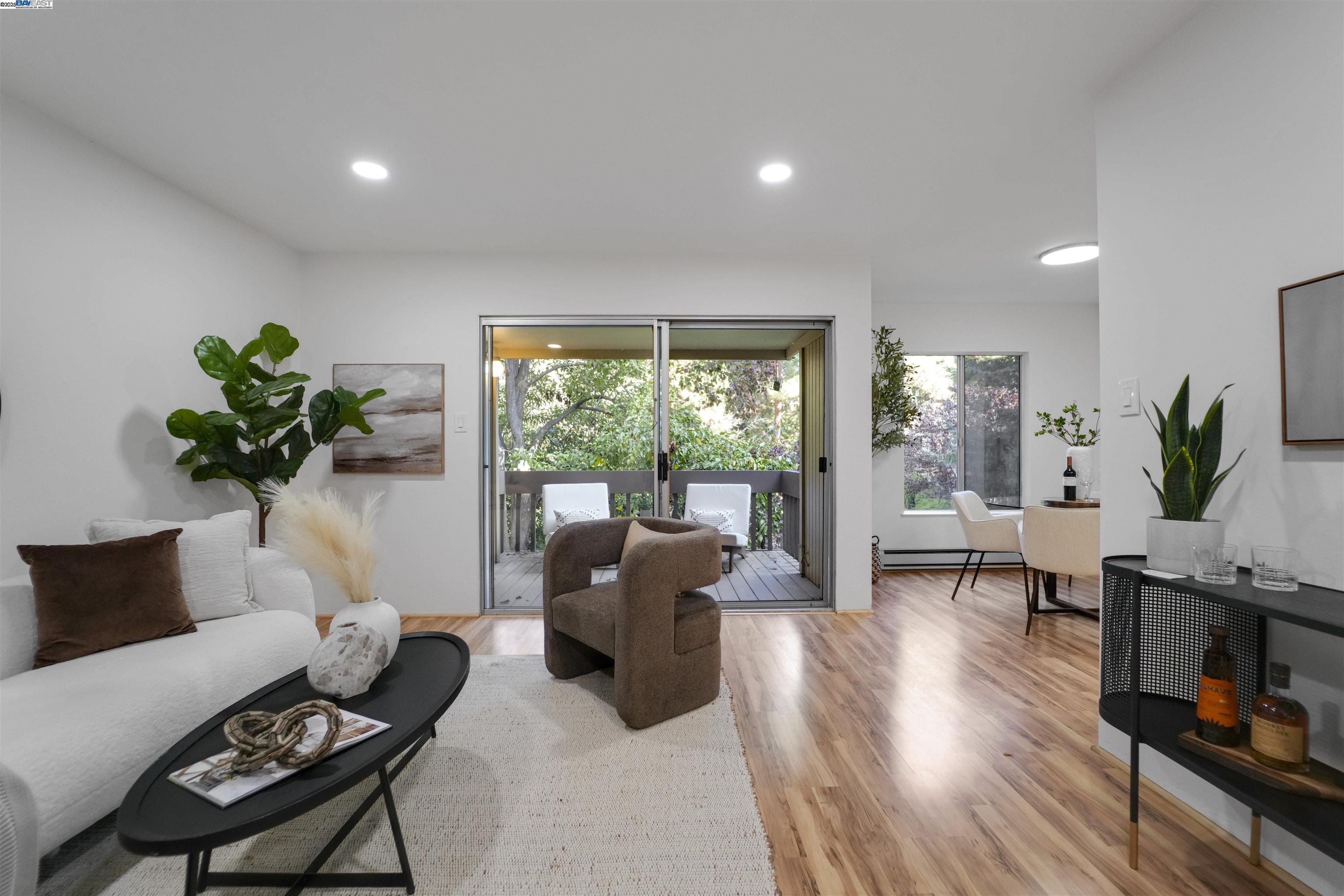 Detail Gallery Image 35 of 60 For 505 Cypress Point Dr #140,  Mountain View,  CA 94043 - 2 Beds | 1 Baths