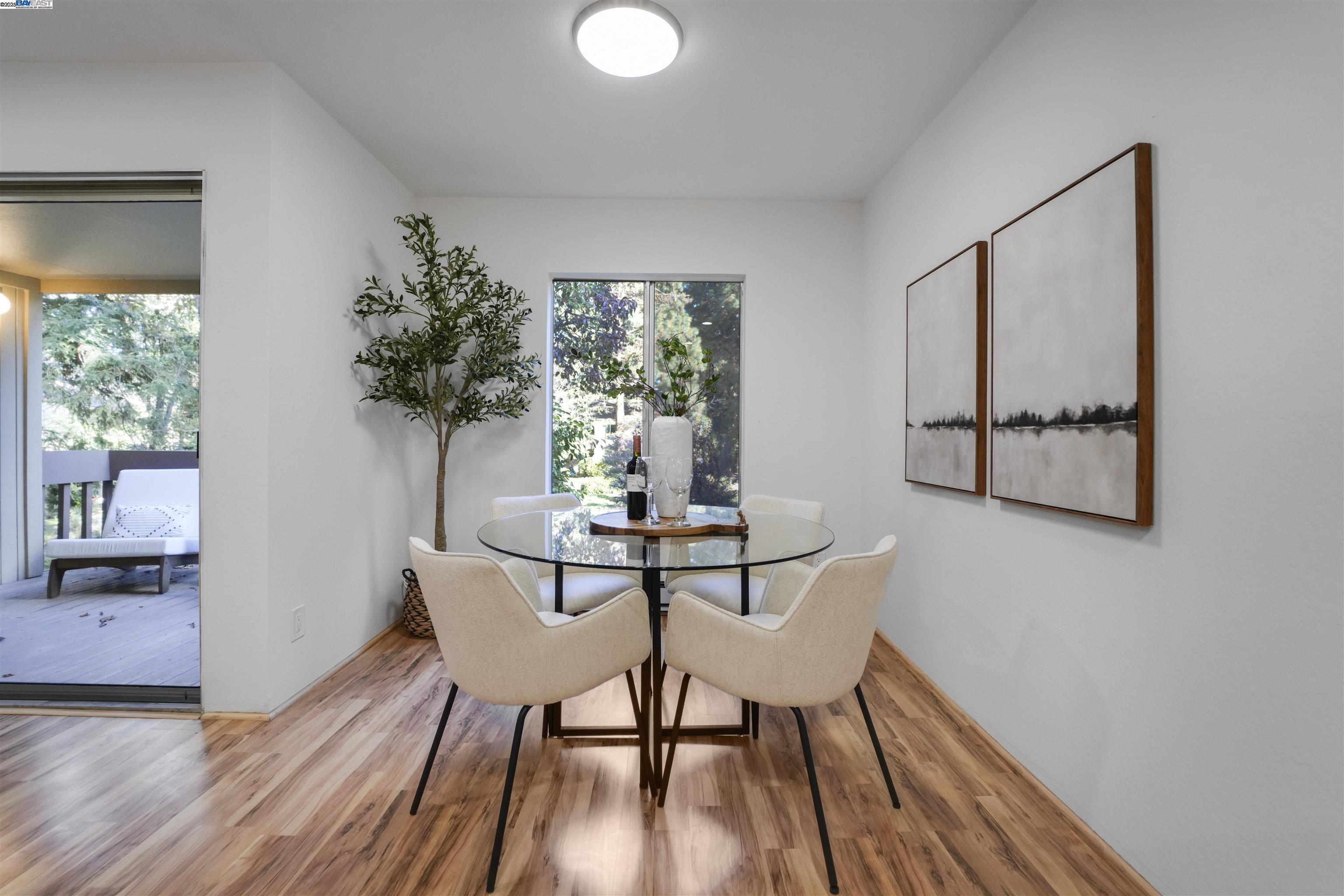 Detail Gallery Image 42 of 60 For 505 Cypress Point Dr #140,  Mountain View,  CA 94043 - 2 Beds | 1 Baths