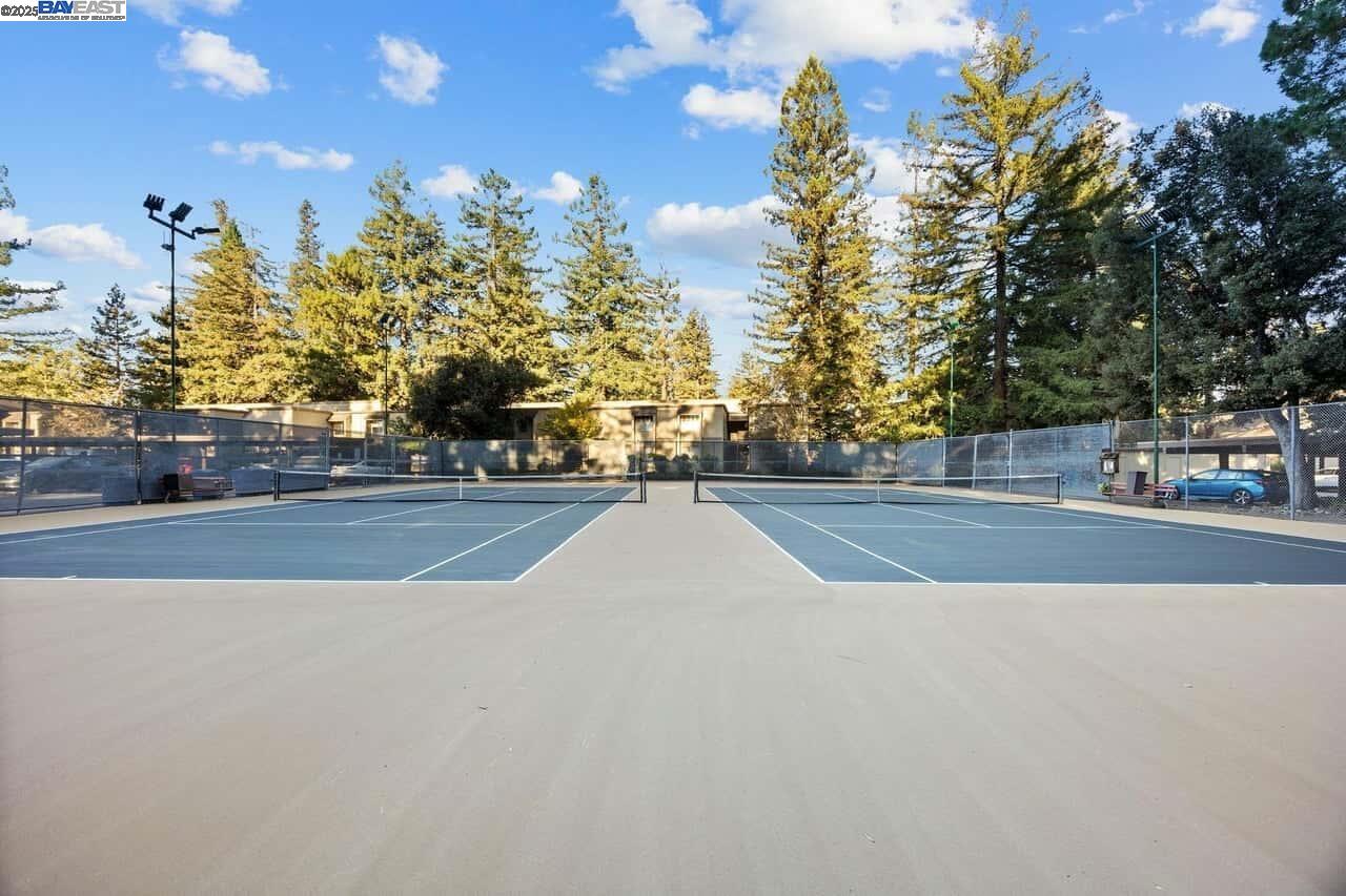 Detail Gallery Image 58 of 60 For 505 Cypress Point Dr #140,  Mountain View,  CA 94043 - 2 Beds | 1 Baths