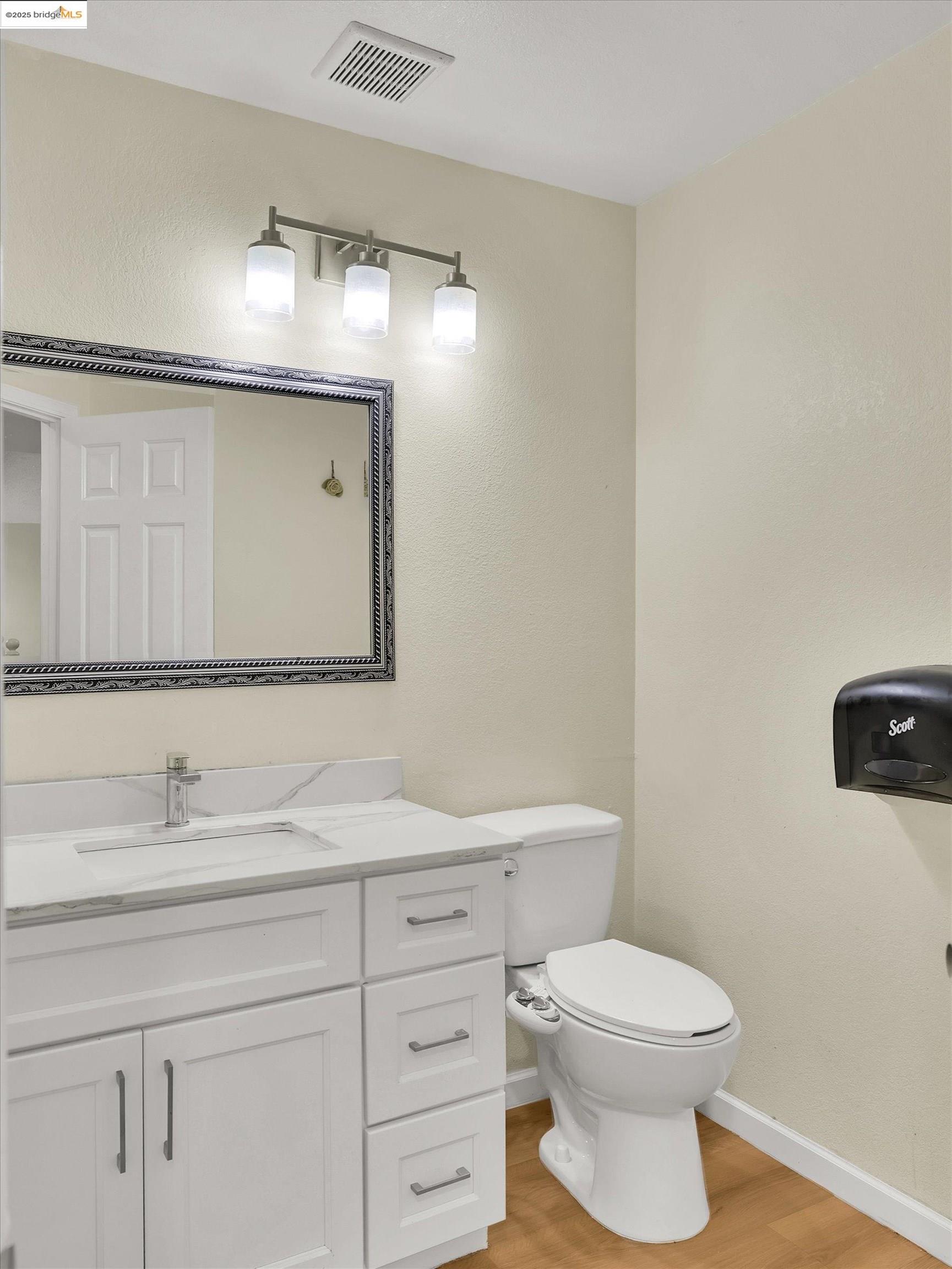 Detail Gallery Image 11 of 29 For 425 Sandy Hill Ct, Antioch,  CA 94509 - 4 Beds | 2/1 Baths