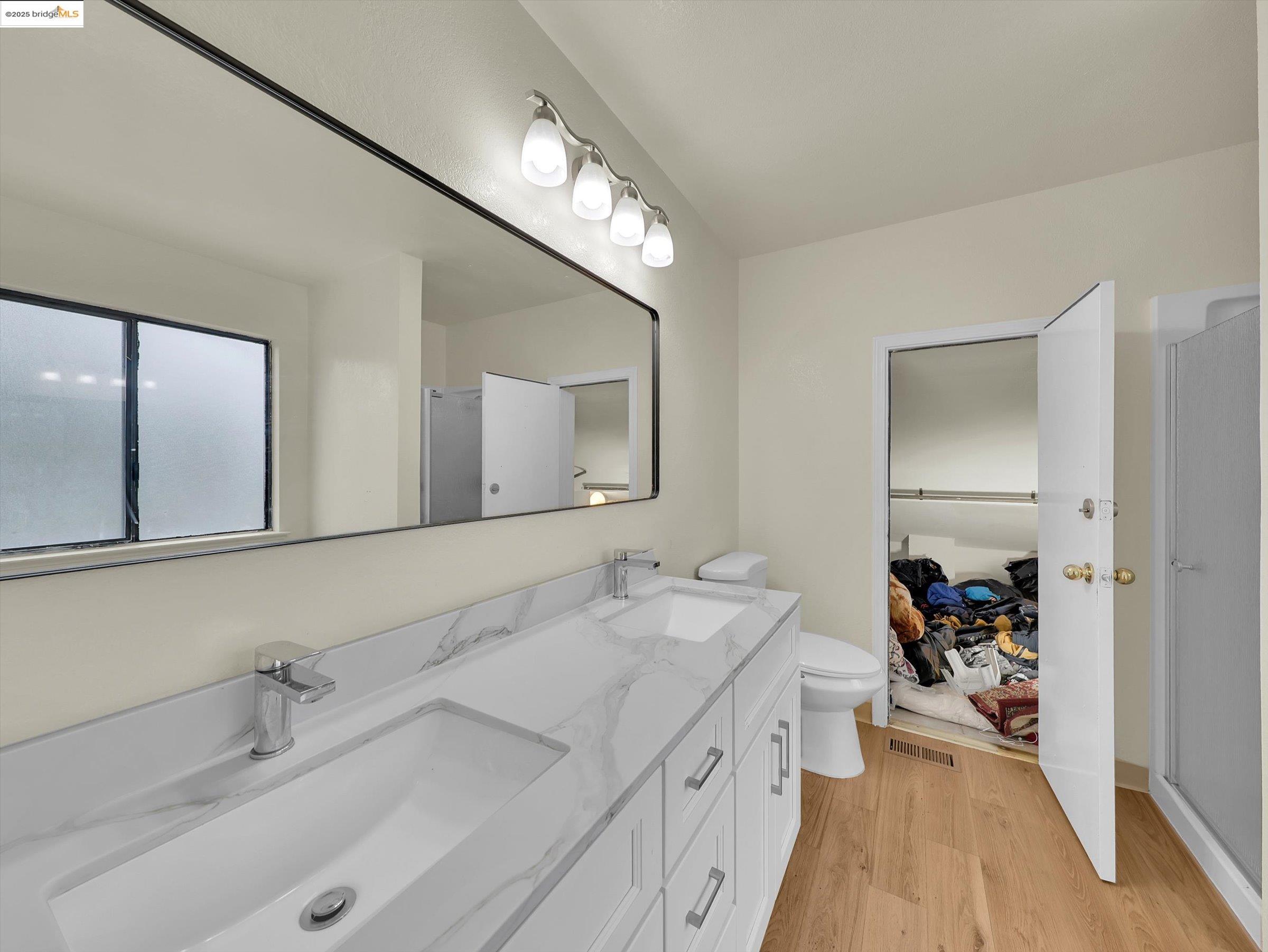 Detail Gallery Image 14 of 29 For 425 Sandy Hill Ct, Antioch,  CA 94509 - 4 Beds | 2/1 Baths