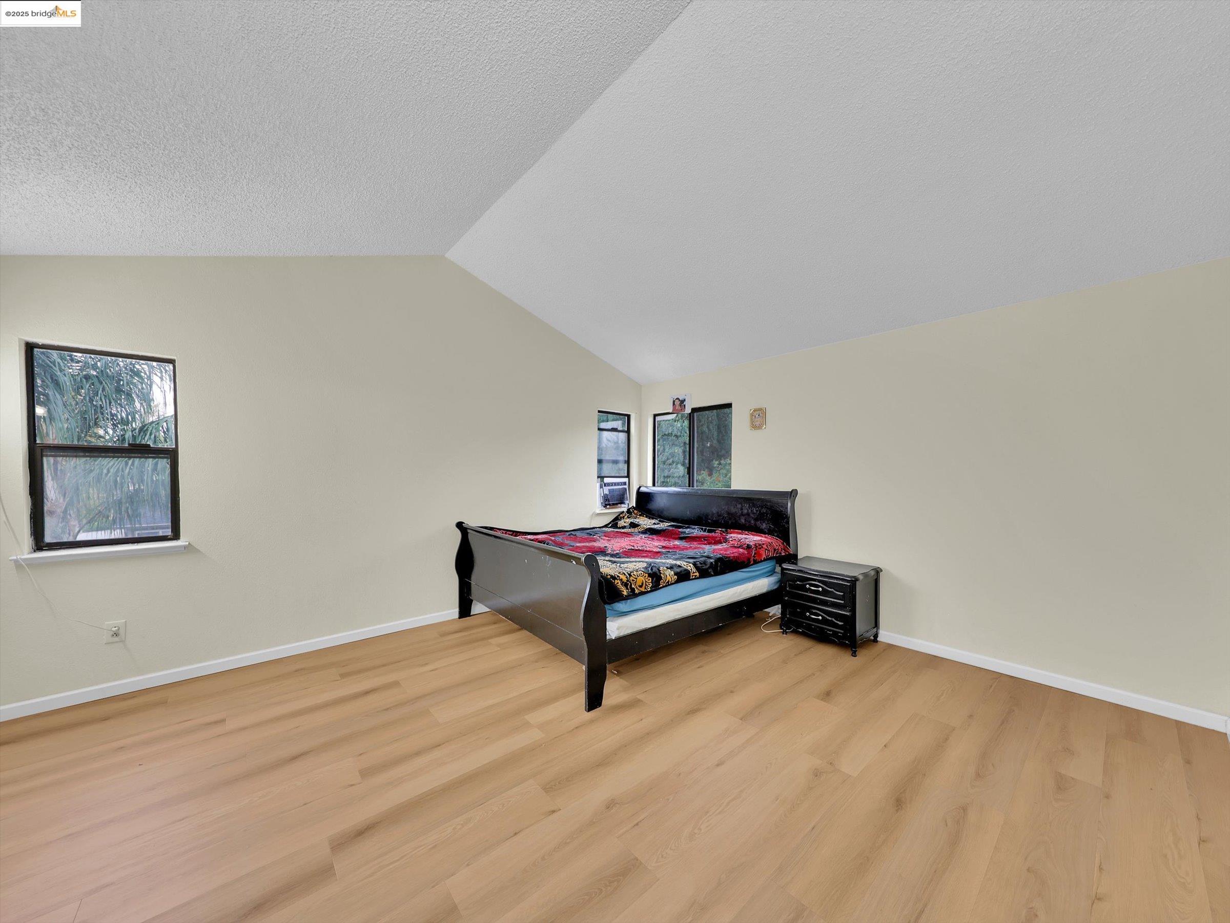 Detail Gallery Image 17 of 29 For 425 Sandy Hill Ct, Antioch,  CA 94509 - 4 Beds | 2/1 Baths