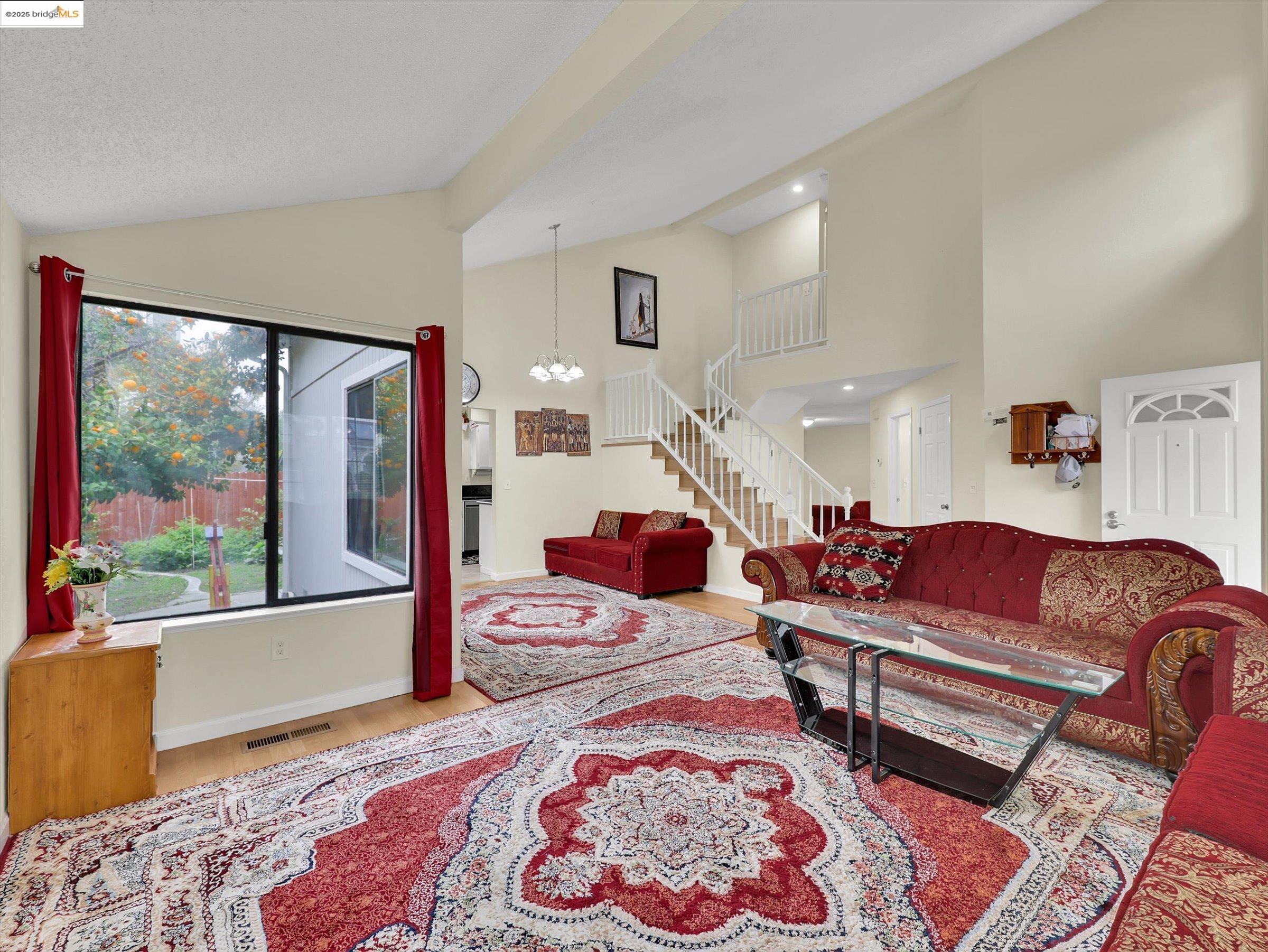 Detail Gallery Image 3 of 29 For 425 Sandy Hill Ct, Antioch,  CA 94509 - 4 Beds | 2/1 Baths