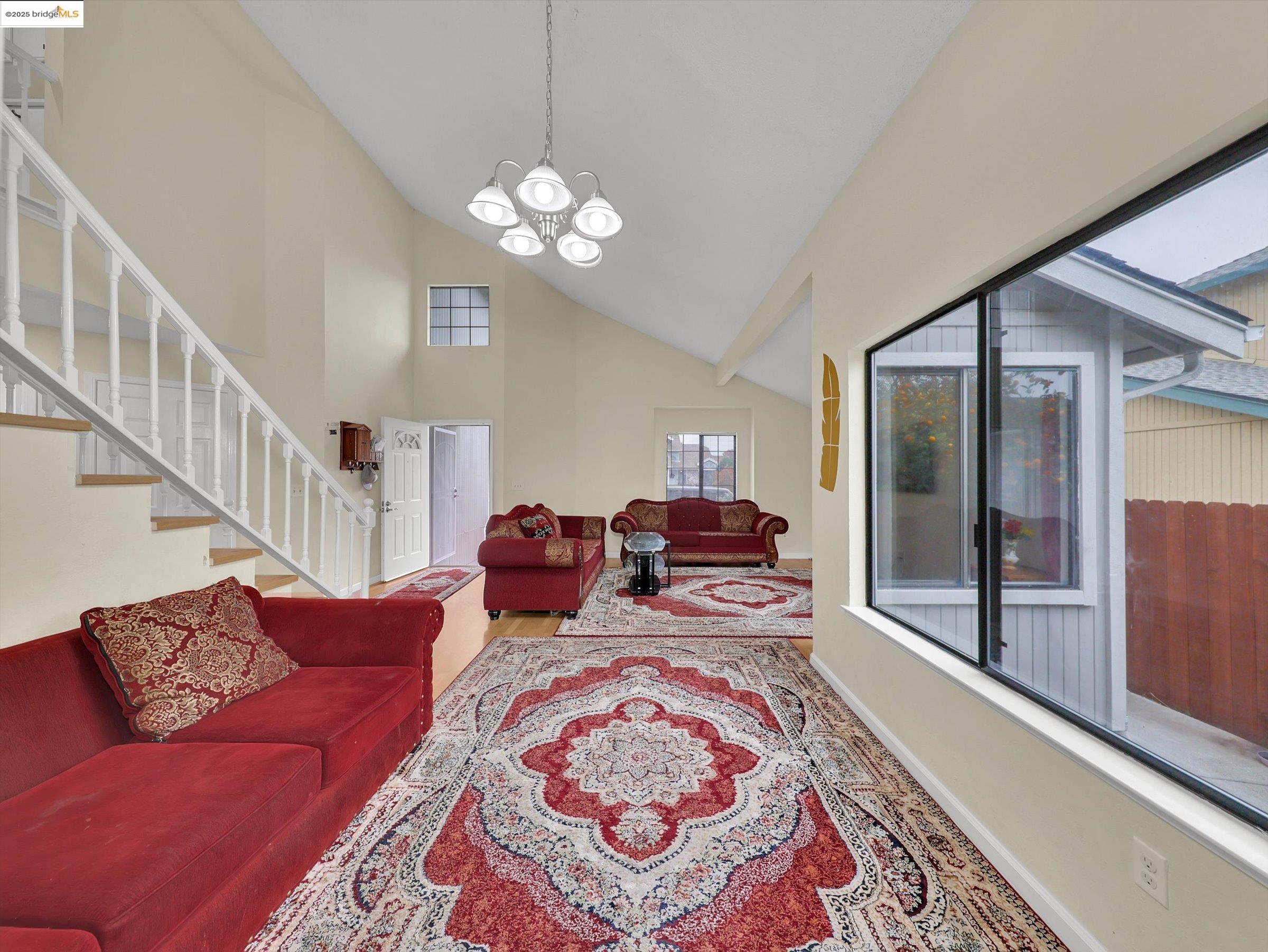 Detail Gallery Image 4 of 29 For 425 Sandy Hill Ct, Antioch,  CA 94509 - 4 Beds | 2/1 Baths