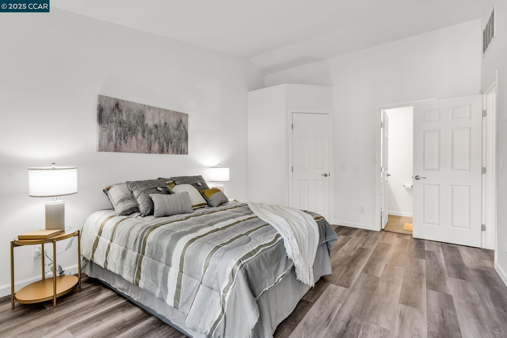 Detail Gallery Image 27 of 52 For 253 Florence Ct, Hercules,  CA 94547 - 2 Beds | 2 Baths