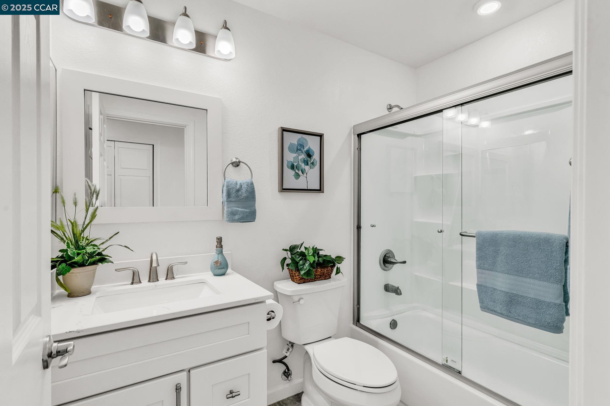 Detail Gallery Image 36 of 52 For 253 Florence Ct, Hercules,  CA 94547 - 2 Beds | 2 Baths