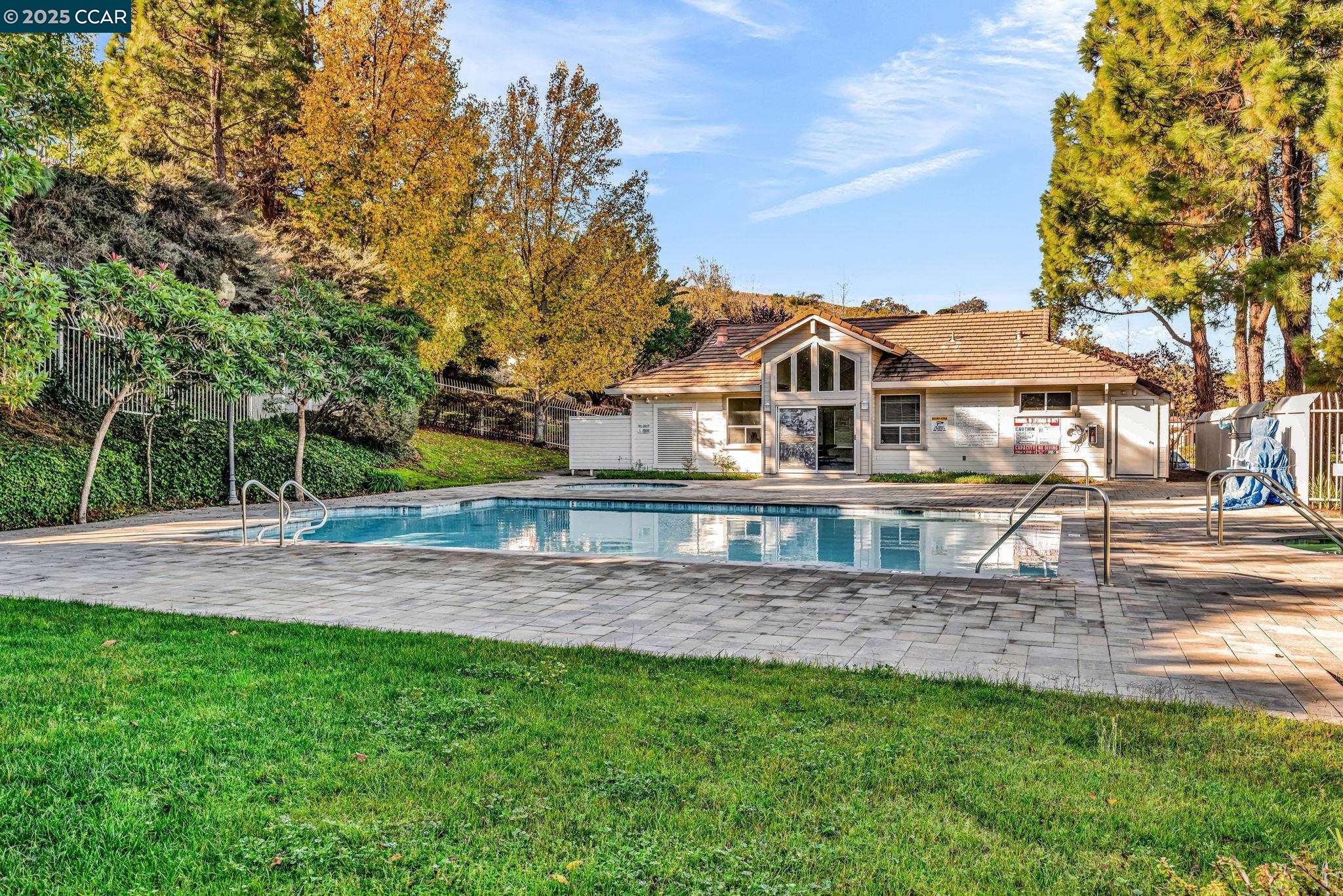 Detail Gallery Image 41 of 52 For 253 Florence Ct, Hercules,  CA 94547 - 2 Beds | 2 Baths