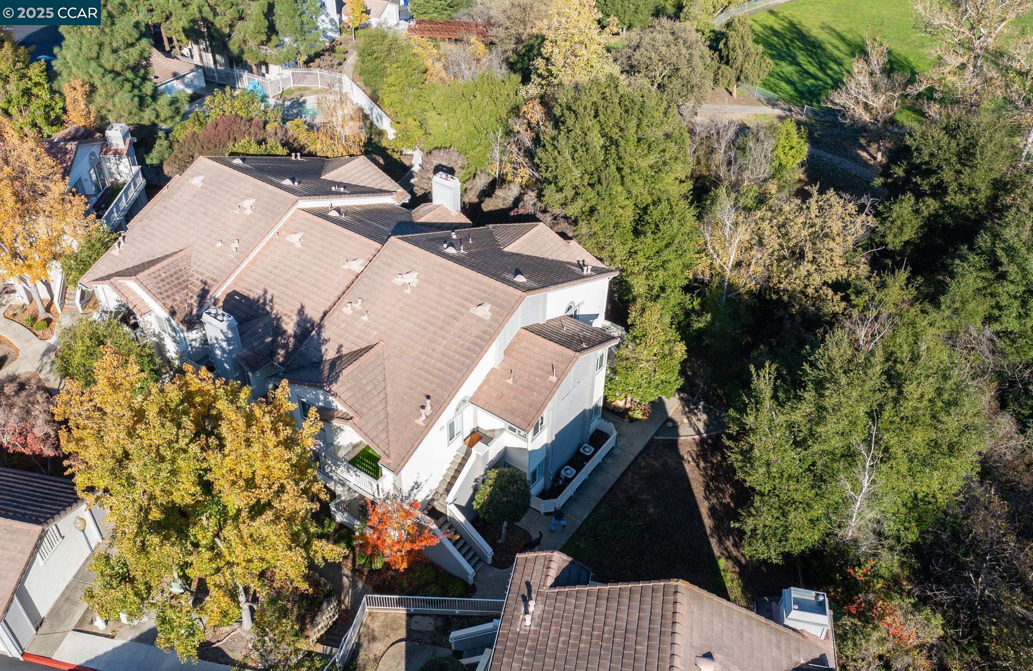 Detail Gallery Image 48 of 52 For 253 Florence Ct, Hercules,  CA 94547 - 2 Beds | 2 Baths