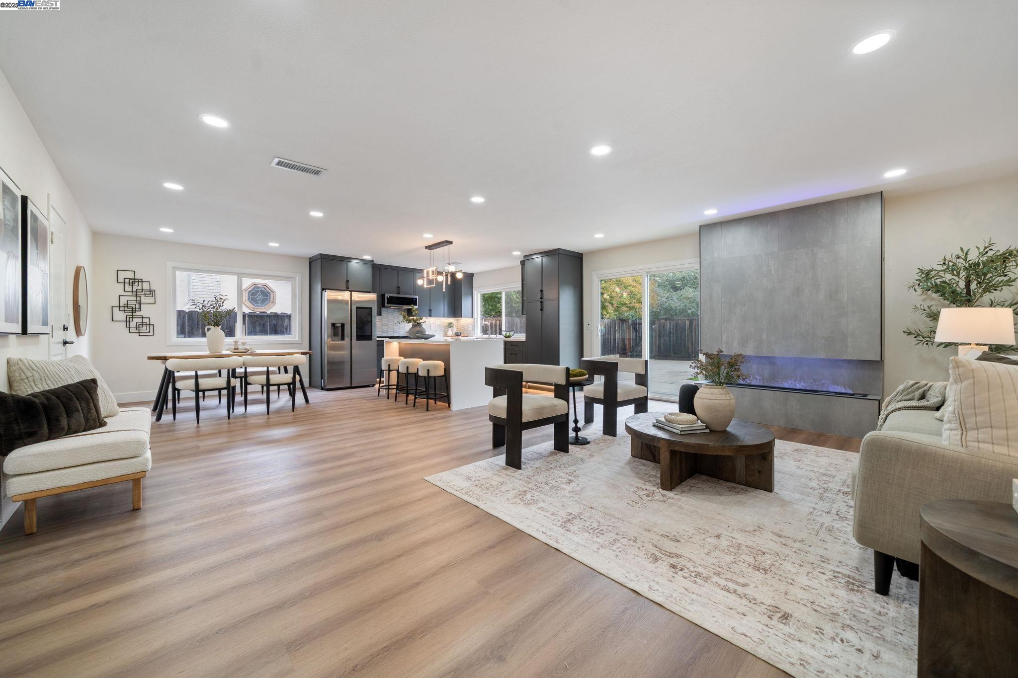 Detail Gallery Image 3 of 39 For 31314 San Andreas Dr, Union City,  CA 94587 - 3 Beds | 2 Baths