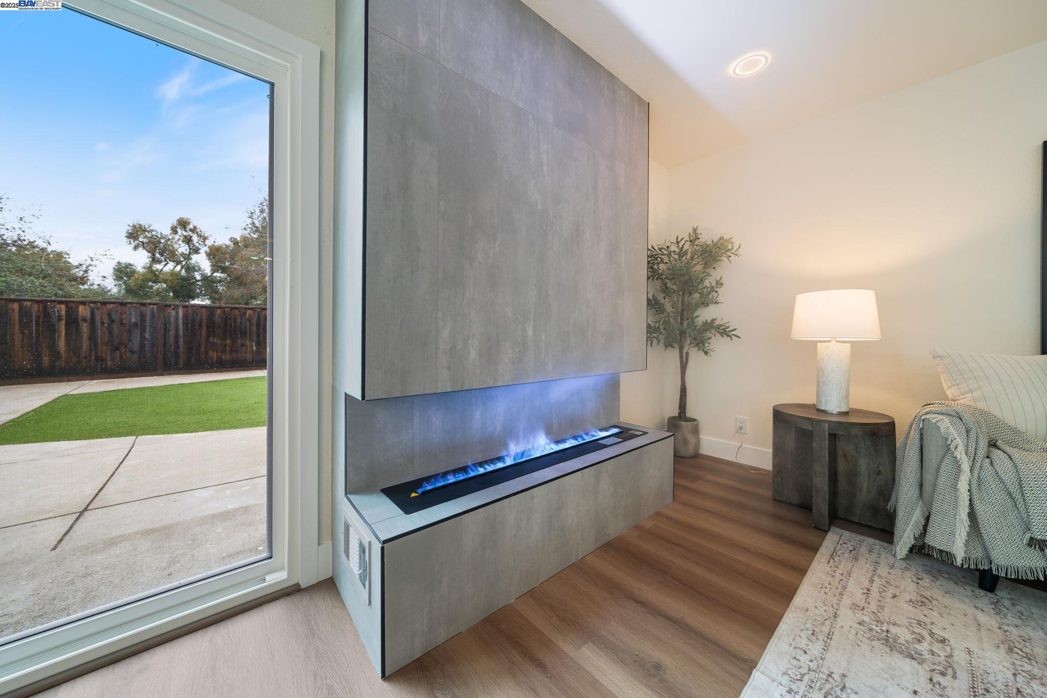 Detail Gallery Image 5 of 39 For 31314 San Andreas Dr, Union City,  CA 94587 - 3 Beds | 2 Baths