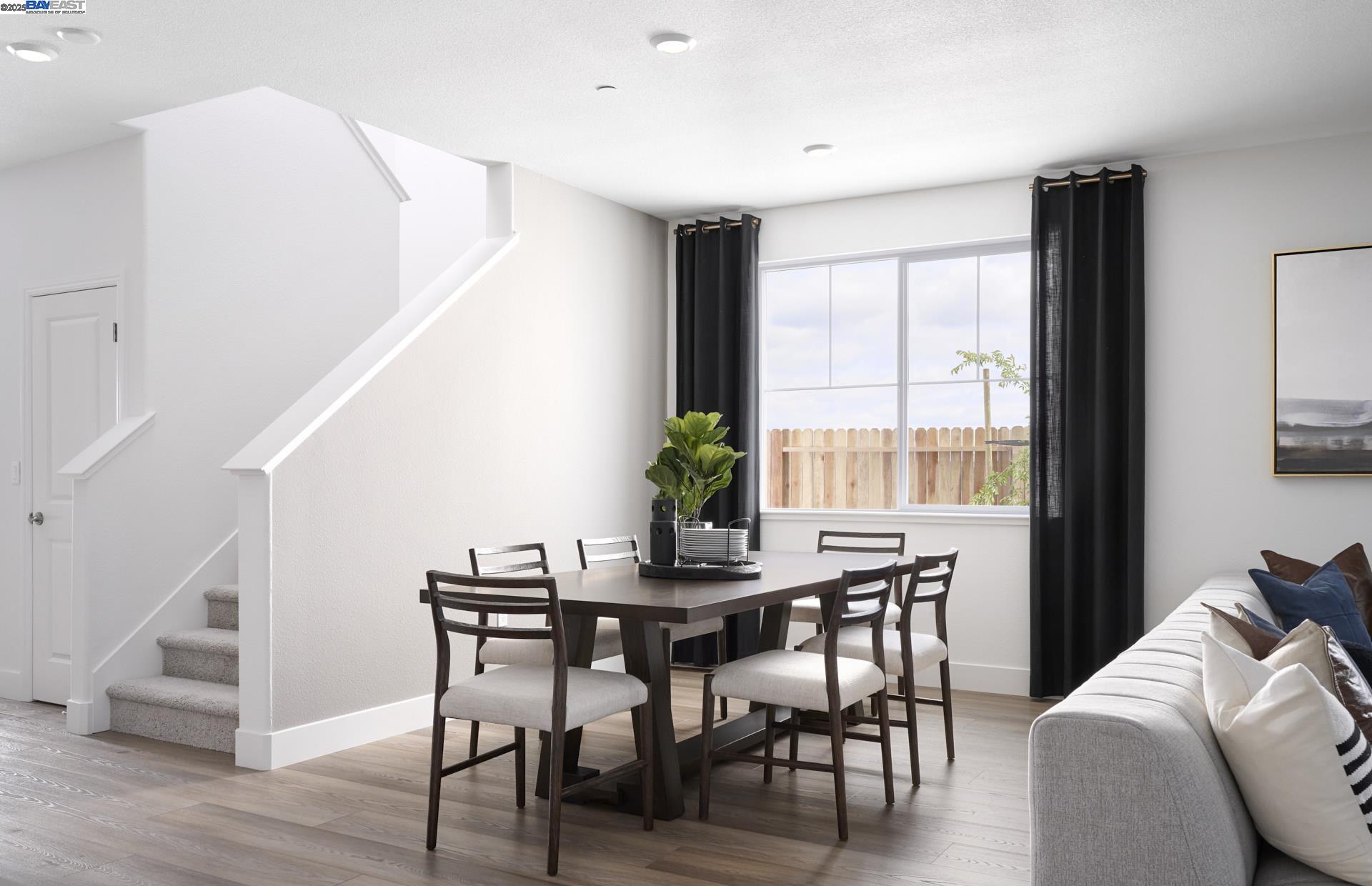 Detail Gallery Image 7 of 15 For Halo Place, Manteca,  CA 95337 - 4 Beds | 3 Baths