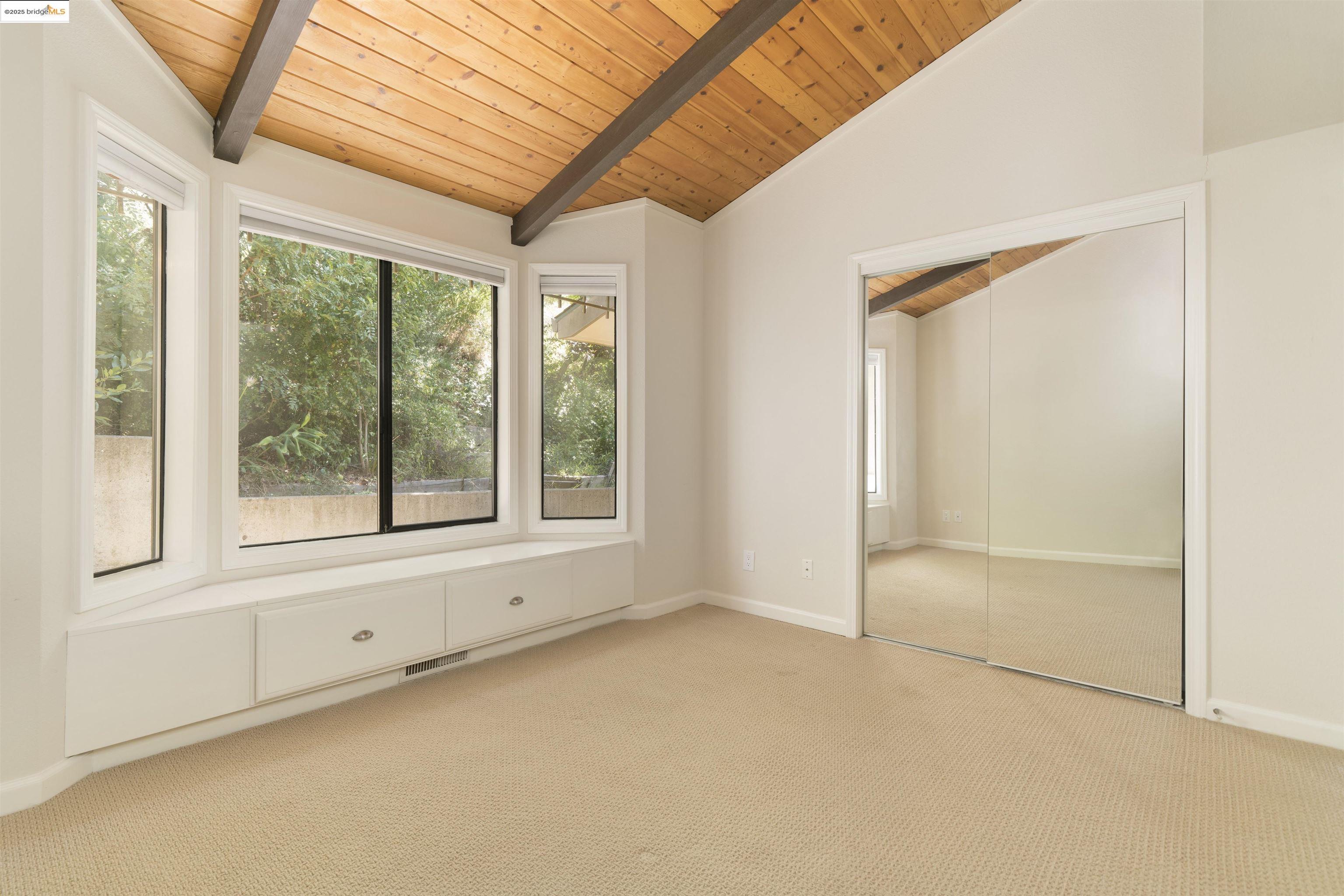 Detail Gallery Image 26 of 53 For 1881 Grand View Drive, Oakland,  CA 94618 - 2 Beds | 2/1 Baths