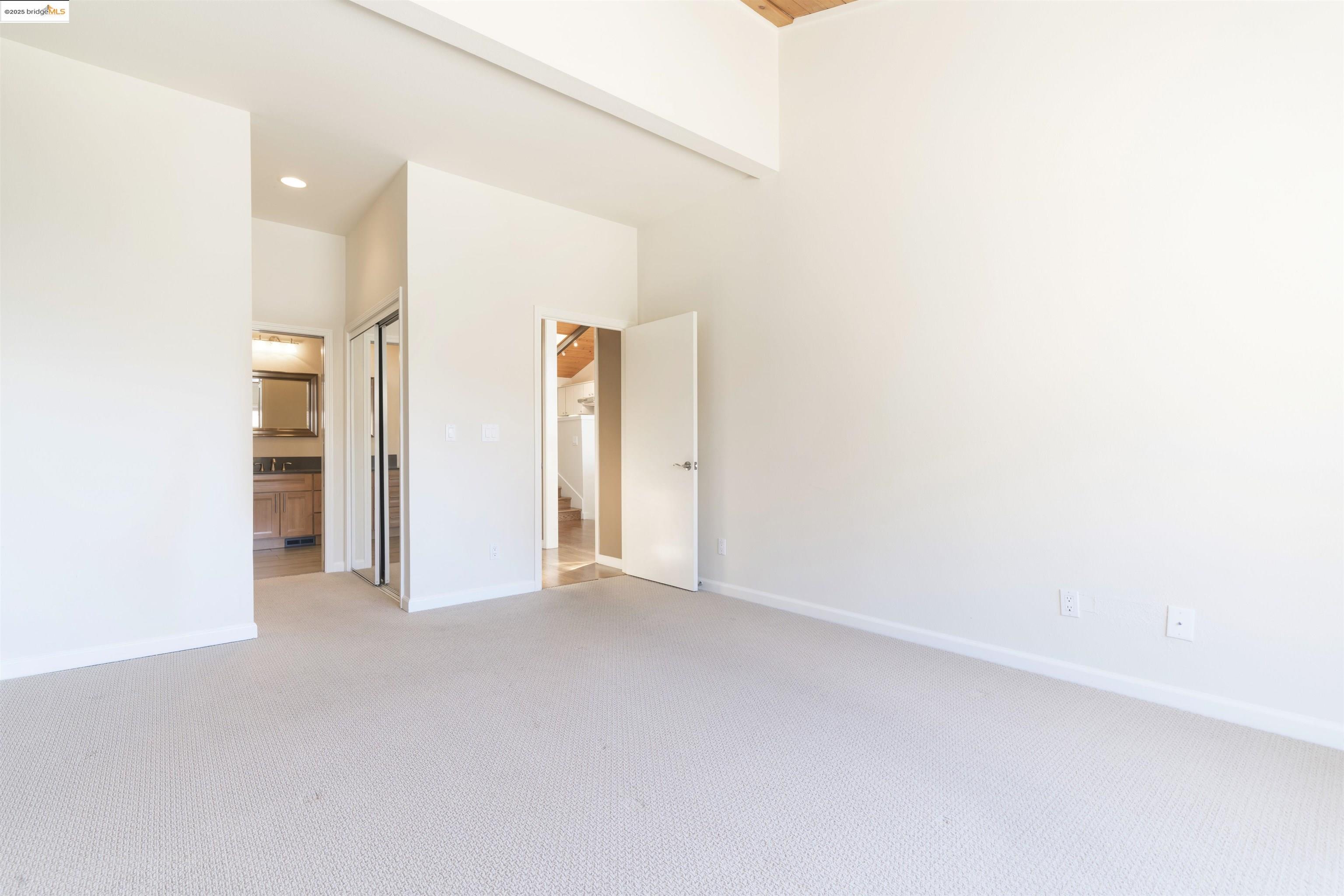 Detail Gallery Image 27 of 53 For 1881 Grand View Drive, Oakland,  CA 94618 - 2 Beds | 2/1 Baths