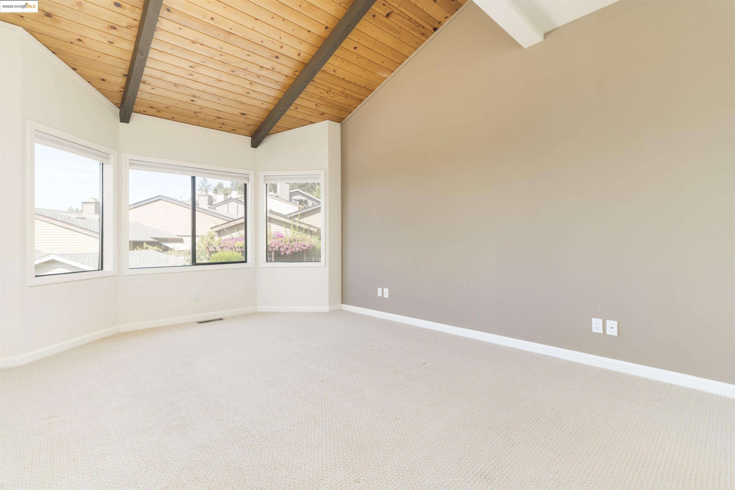 Detail Gallery Image 31 of 53 For 1881 Grand View Drive, Oakland,  CA 94618 - 2 Beds | 2/1 Baths