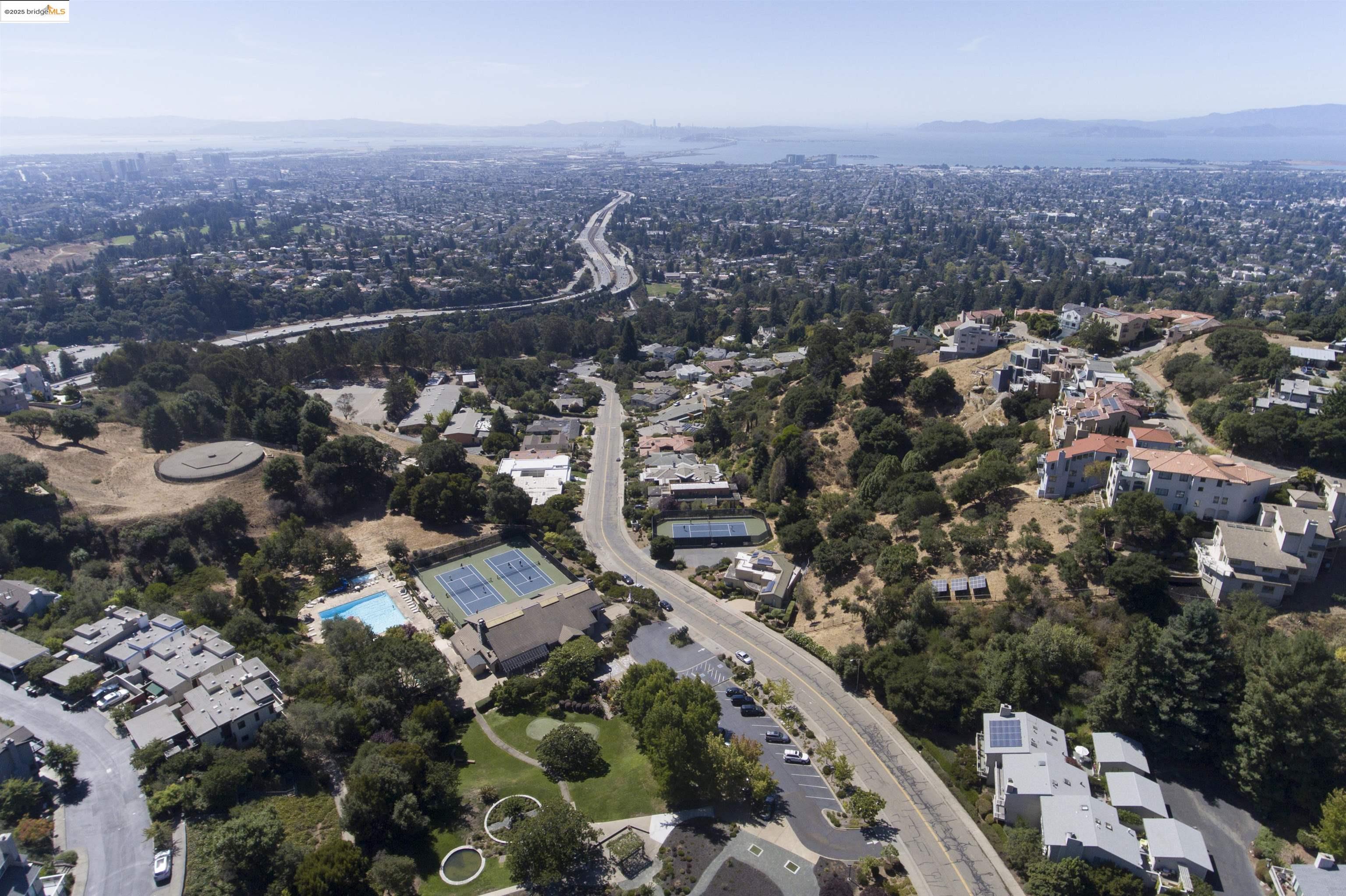 Detail Gallery Image 43 of 53 For 1881 Grand View Drive, Oakland,  CA 94618 - 2 Beds | 2/1 Baths