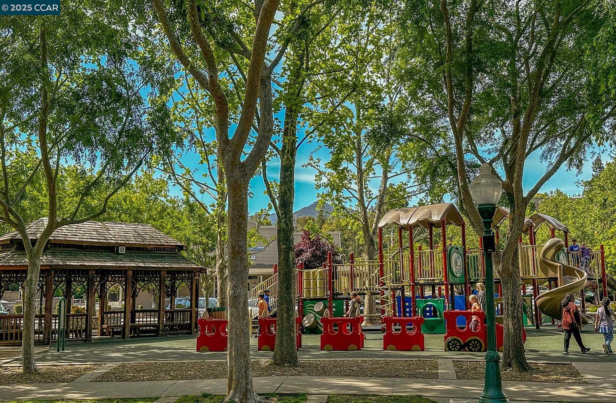 Detail Gallery Image 43 of 46 For 41 Mt Shasta Pl, Clayton,  CA 94517-1515 - 3 Beds | 2 Baths