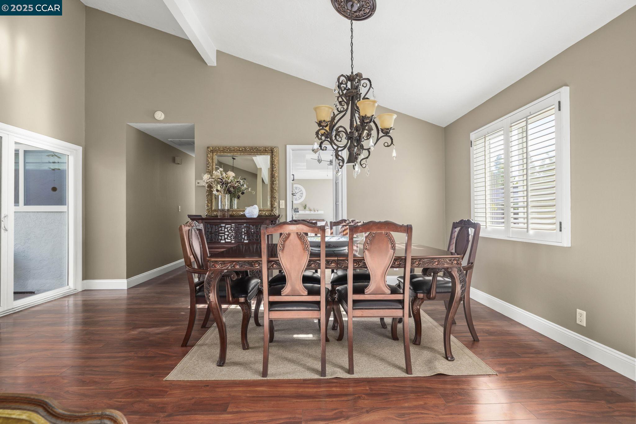 Detail Gallery Image 7 of 46 For 41 Mt Shasta Pl, Clayton,  CA 94517-1515 - 3 Beds | 2 Baths