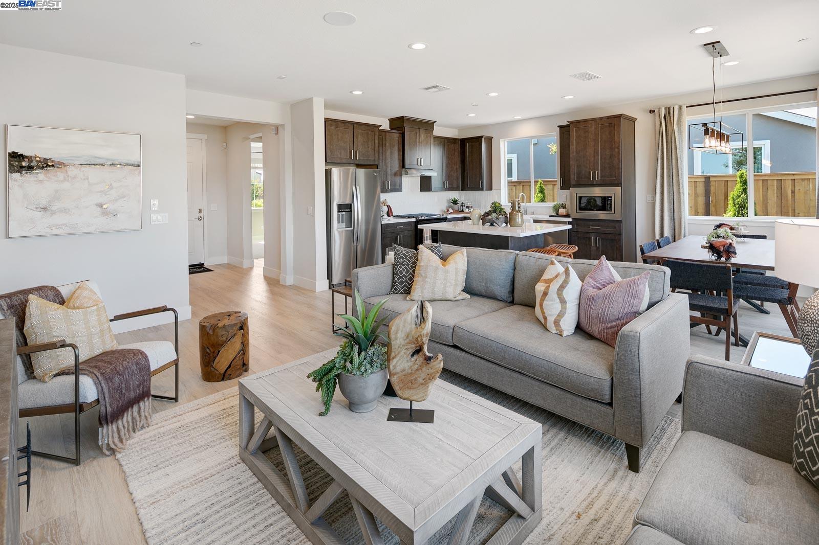 Detail Gallery Image 17 of 30 For 1342 Marceline Drive, Manteca,  CA 95336 - 2 Beds | 2 Baths