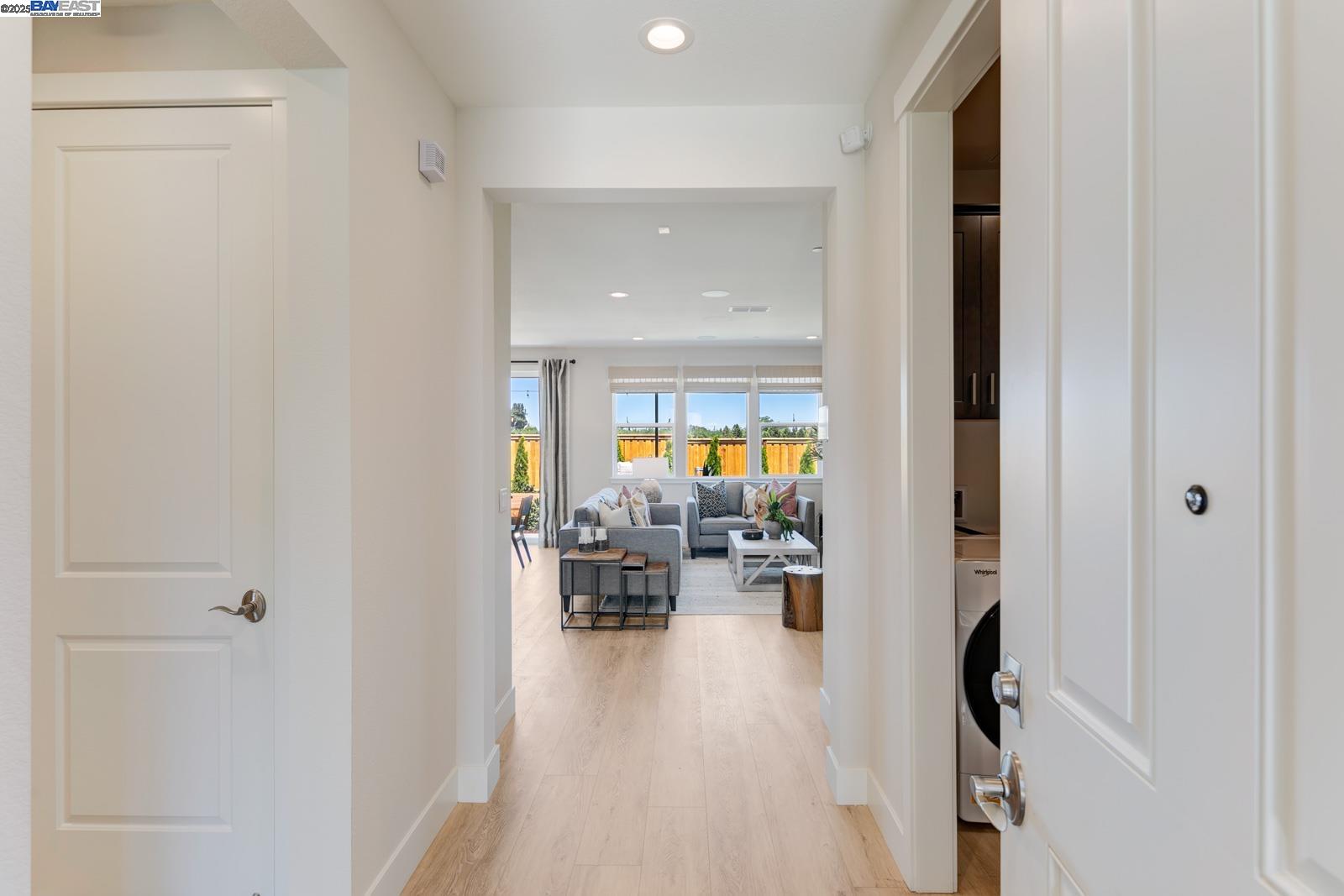 Detail Gallery Image 3 of 30 For 1342 Marceline Drive, Manteca,  CA 95336 - 2 Beds | 2 Baths