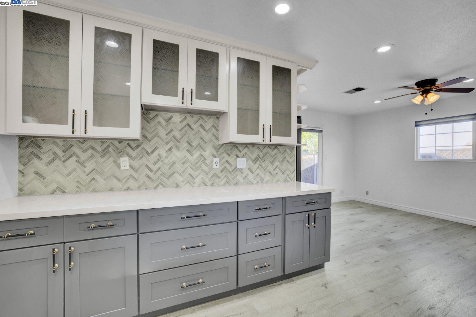 Detail Gallery Image 13 of 43 For 5665 Dewey Pl, Fremont,  CA 94538 - 3 Beds | 2 Baths
