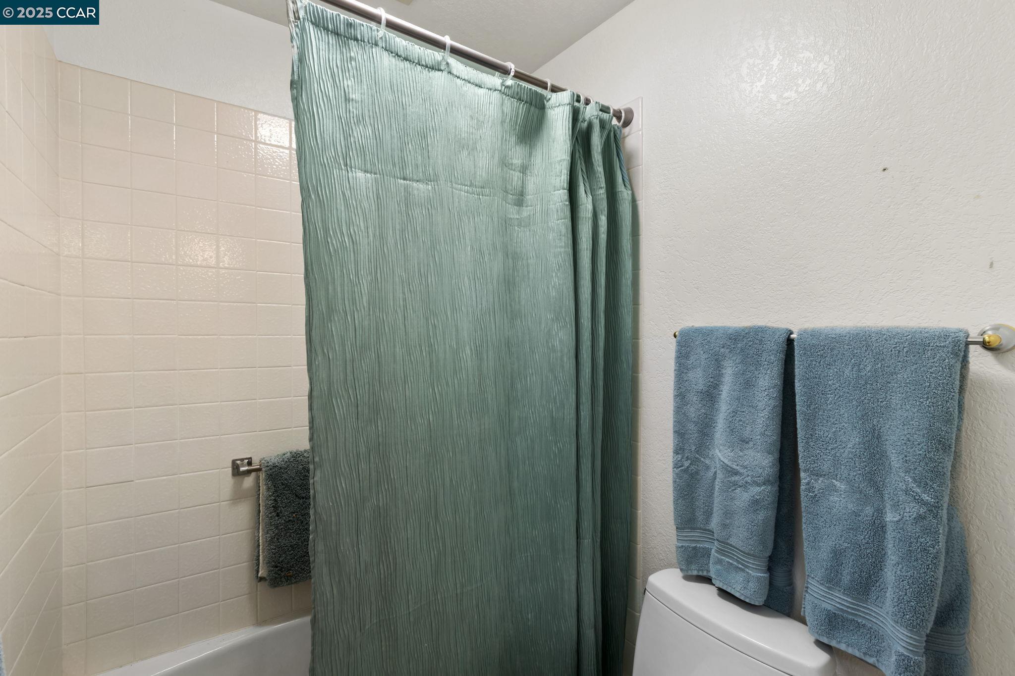 Detail Gallery Image 20 of 44 For 3258 Ptarmigan Dr 3b,  Walnut Creek,  CA 94595 - 3 Beds | 2 Baths