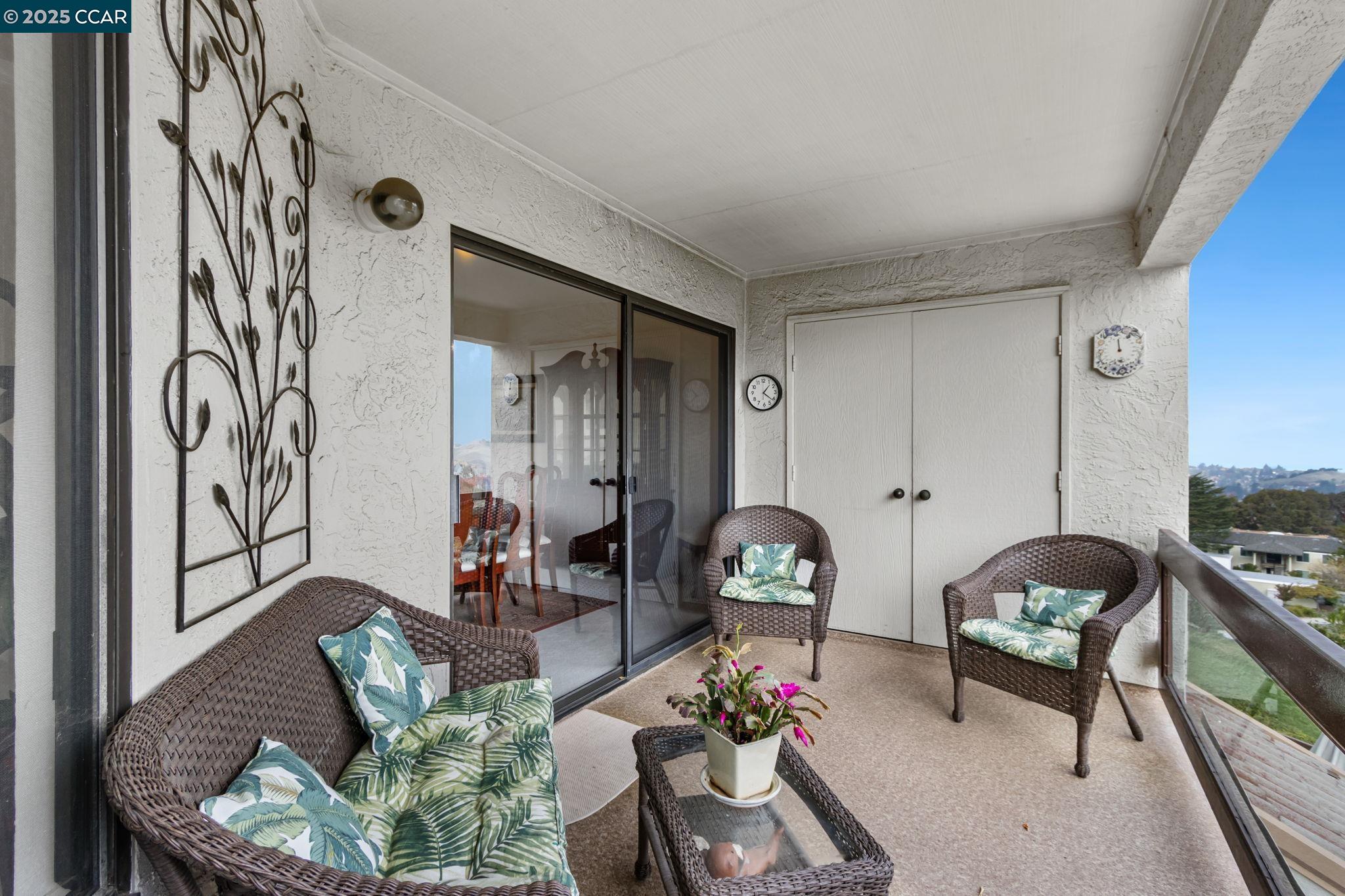 Detail Gallery Image 25 of 44 For 3258 Ptarmigan Dr 3b,  Walnut Creek,  CA 94595 - 3 Beds | 2 Baths