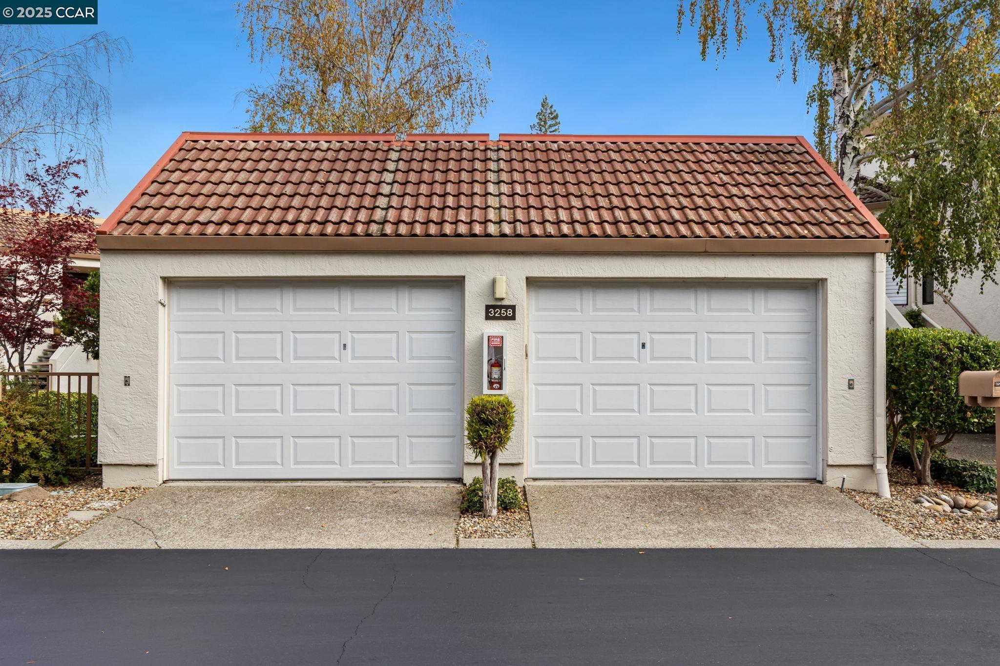 Detail Gallery Image 31 of 44 For 3258 Ptarmigan Dr 3b,  Walnut Creek,  CA 94595 - 3 Beds | 2 Baths