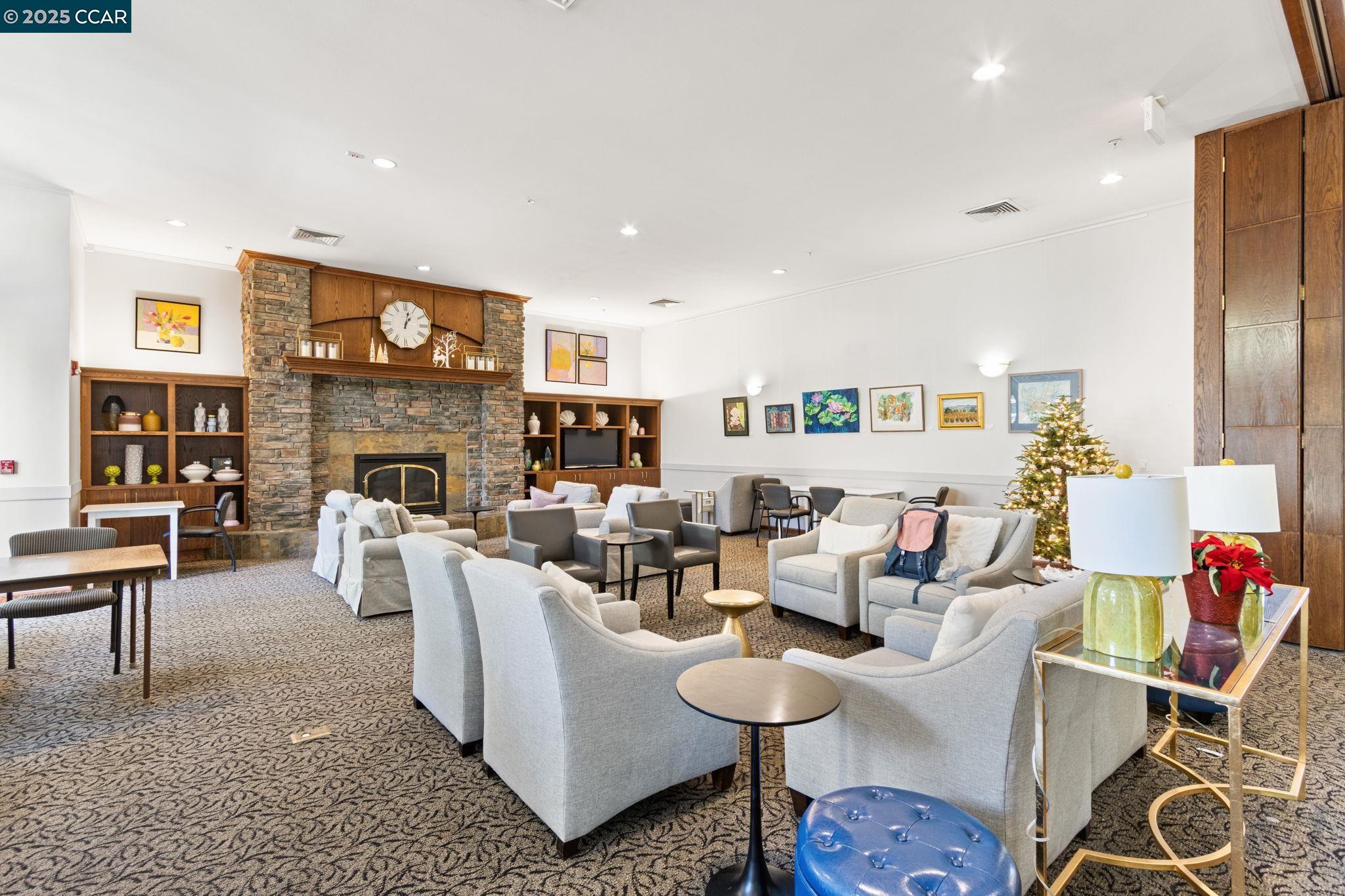 Detail Gallery Image 35 of 44 For 3258 Ptarmigan Dr 3b,  Walnut Creek,  CA 94595 - 3 Beds | 2 Baths