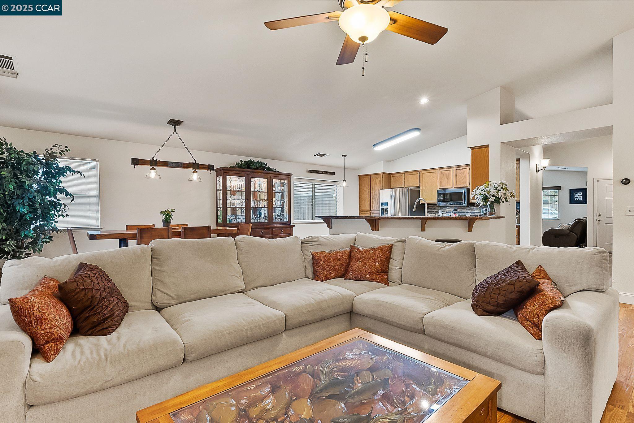 Detail Gallery Image 12 of 52 For 4828 Trenton St, Oakley,  CA 94561 - 4 Beds | 2 Baths