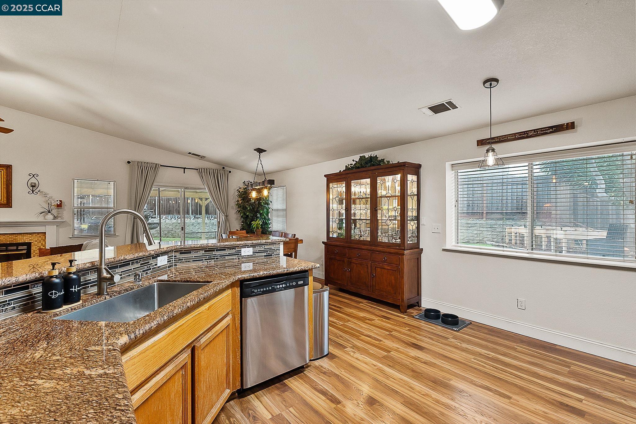 Detail Gallery Image 22 of 52 For 4828 Trenton St, Oakley,  CA 94561 - 4 Beds | 2 Baths