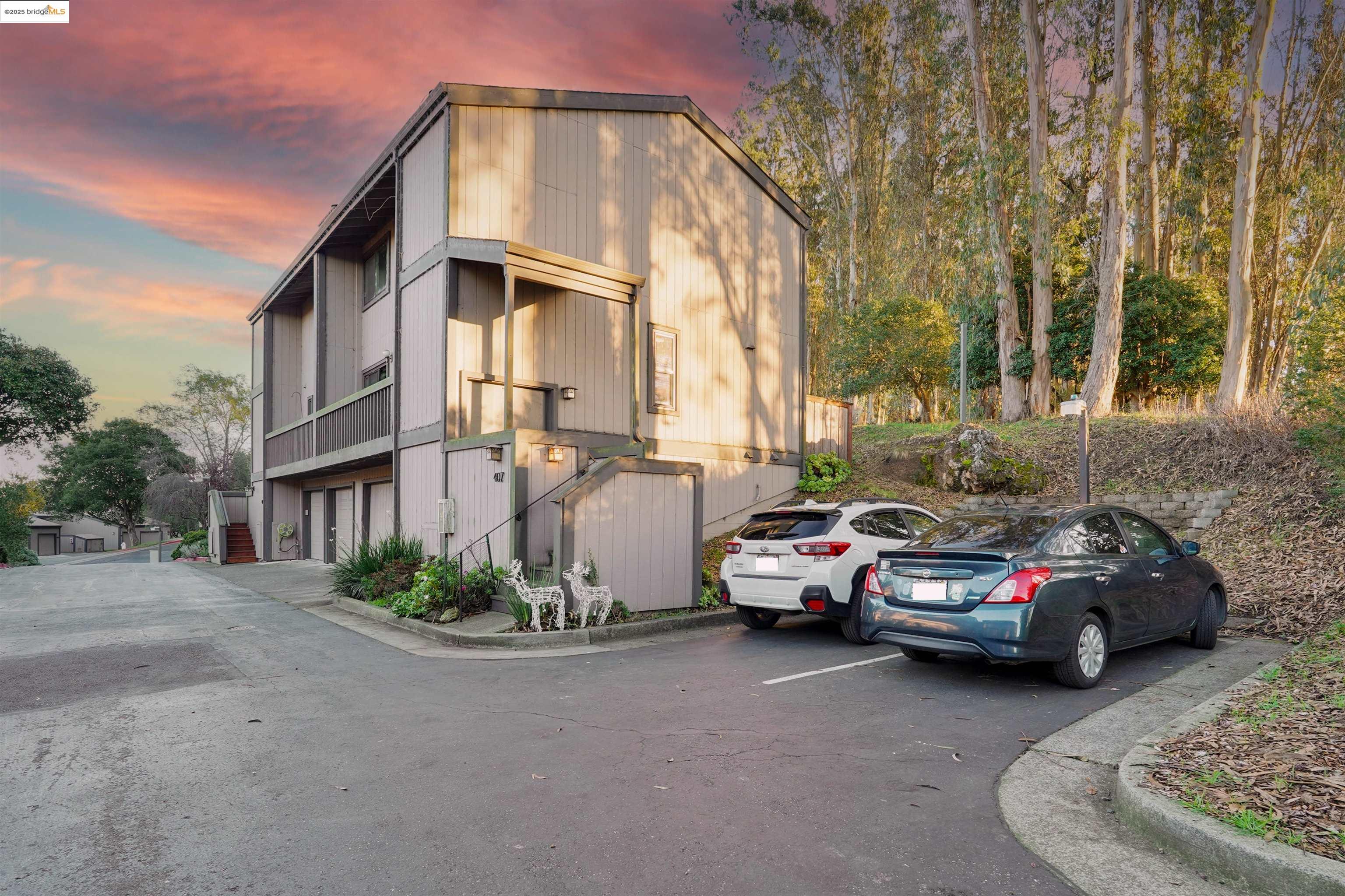 Front Image Thumbnail for EB41118678