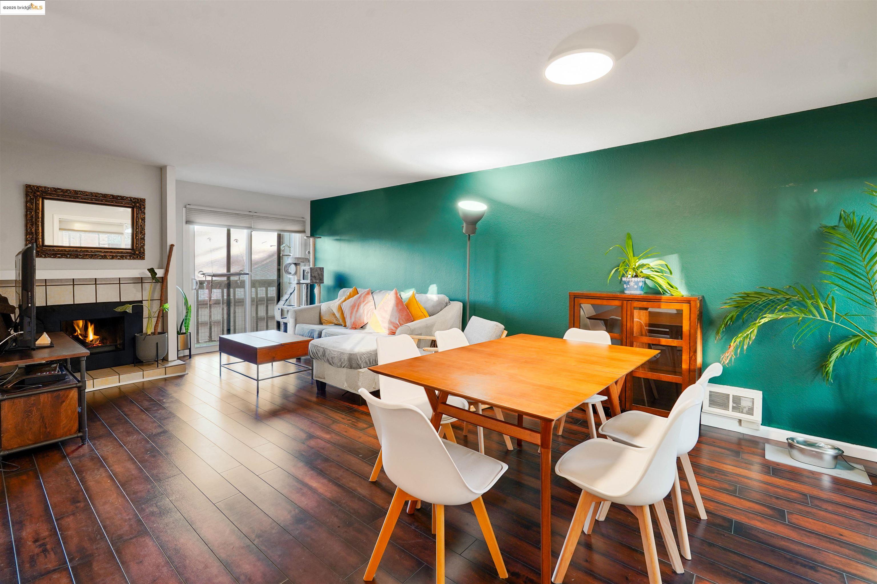 Detail Gallery Image 12 of 50 For 407 Vista Heights Rd, El Cerrito,  CA 94530 - 2 Beds | 2 Baths