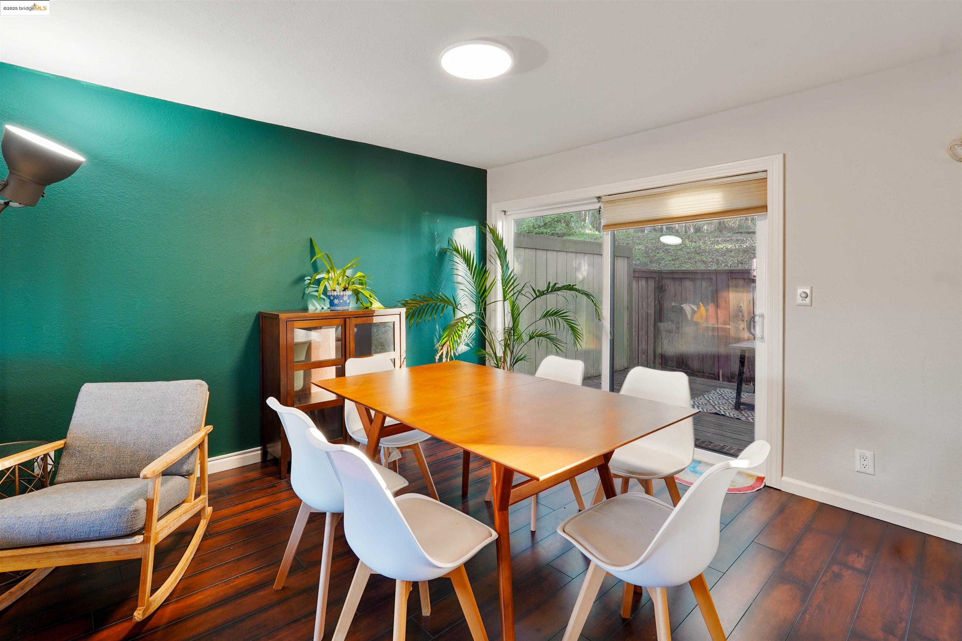 Detail Gallery Image 13 of 50 For 407 Vista Heights Rd, El Cerrito,  CA 94530 - 2 Beds | 2 Baths