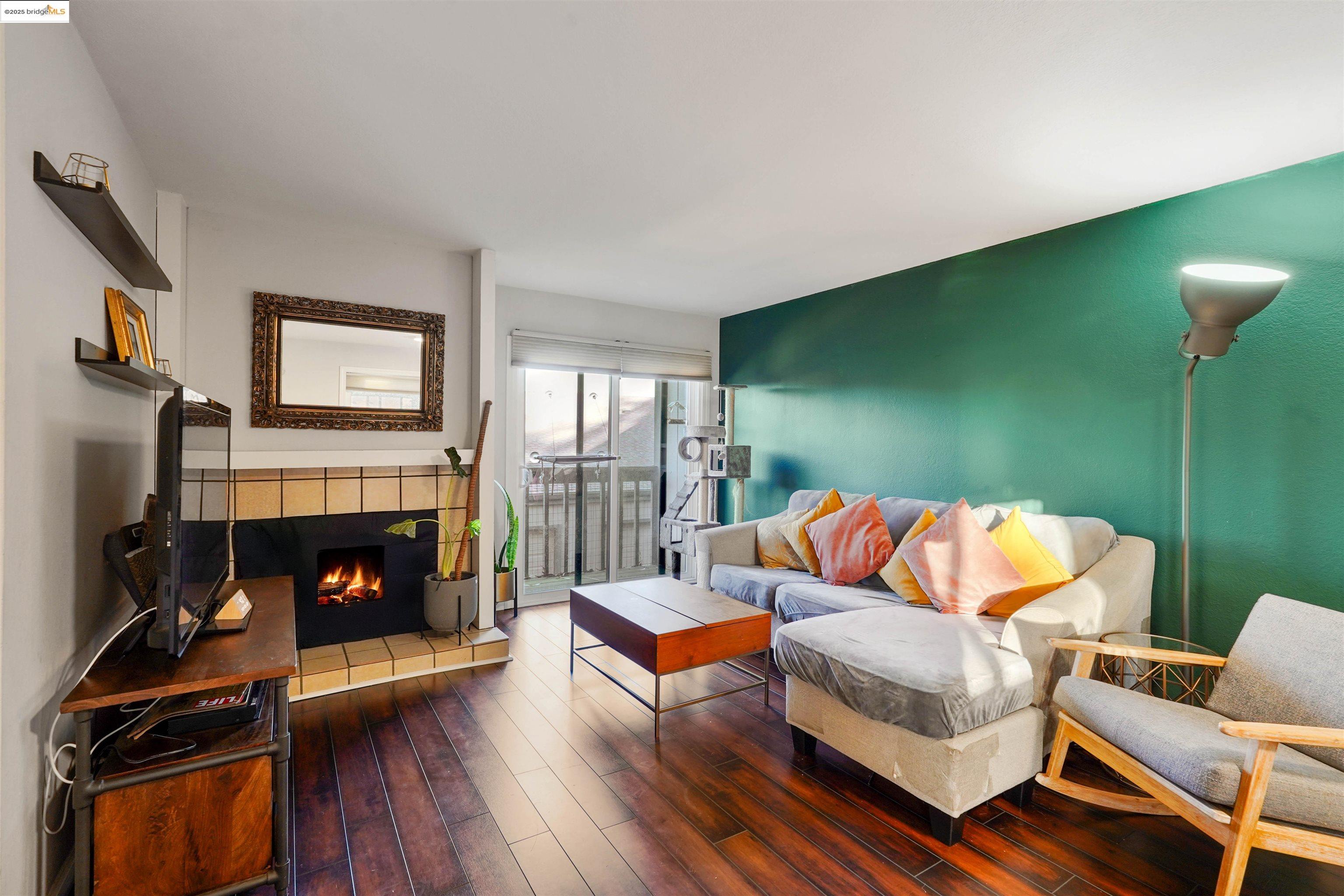 Detail Gallery Image 14 of 50 For 407 Vista Heights Rd, El Cerrito,  CA 94530 - 2 Beds | 2 Baths