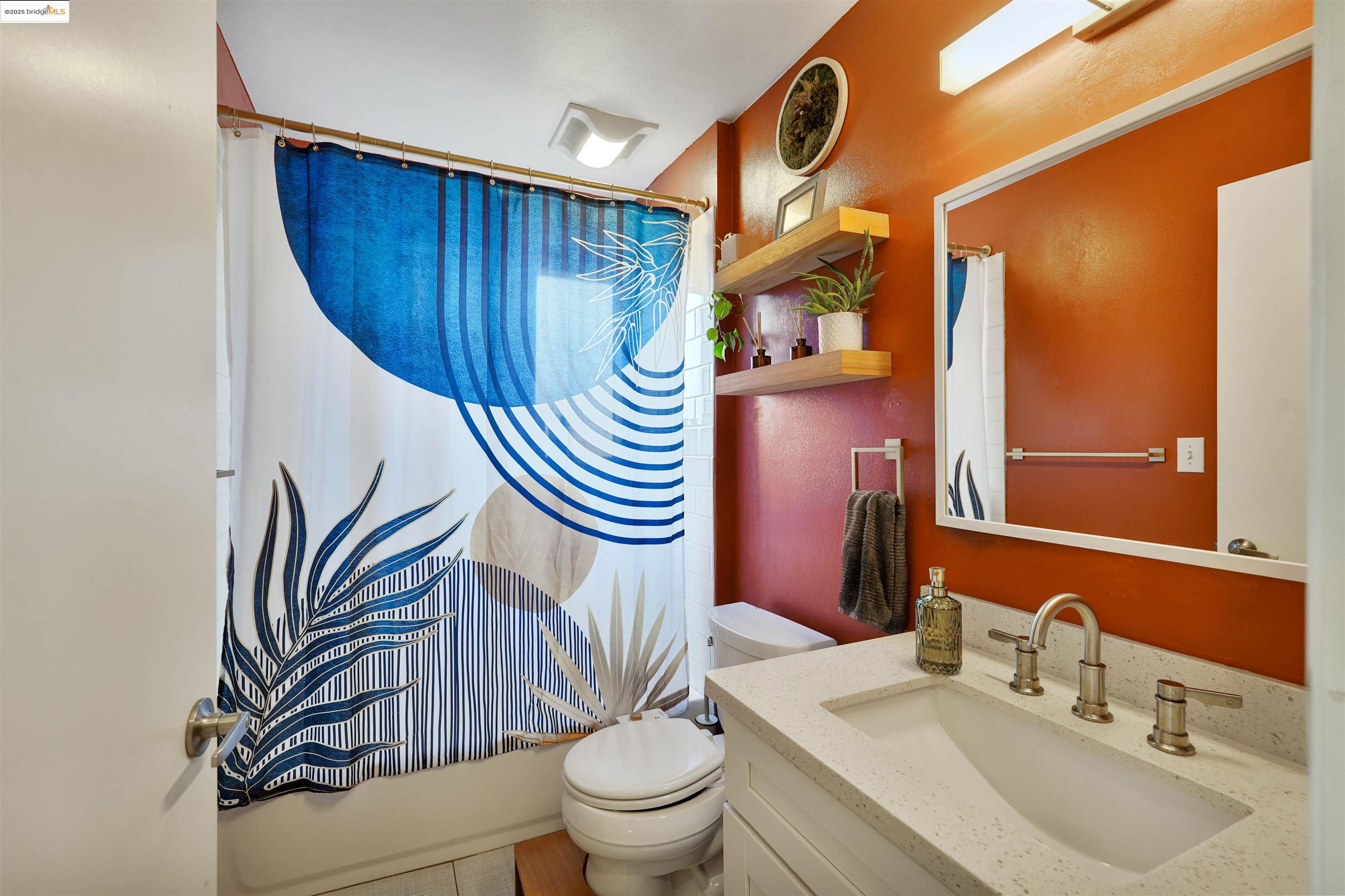 Detail Gallery Image 18 of 50 For 407 Vista Heights Rd, El Cerrito,  CA 94530 - 2 Beds | 2 Baths