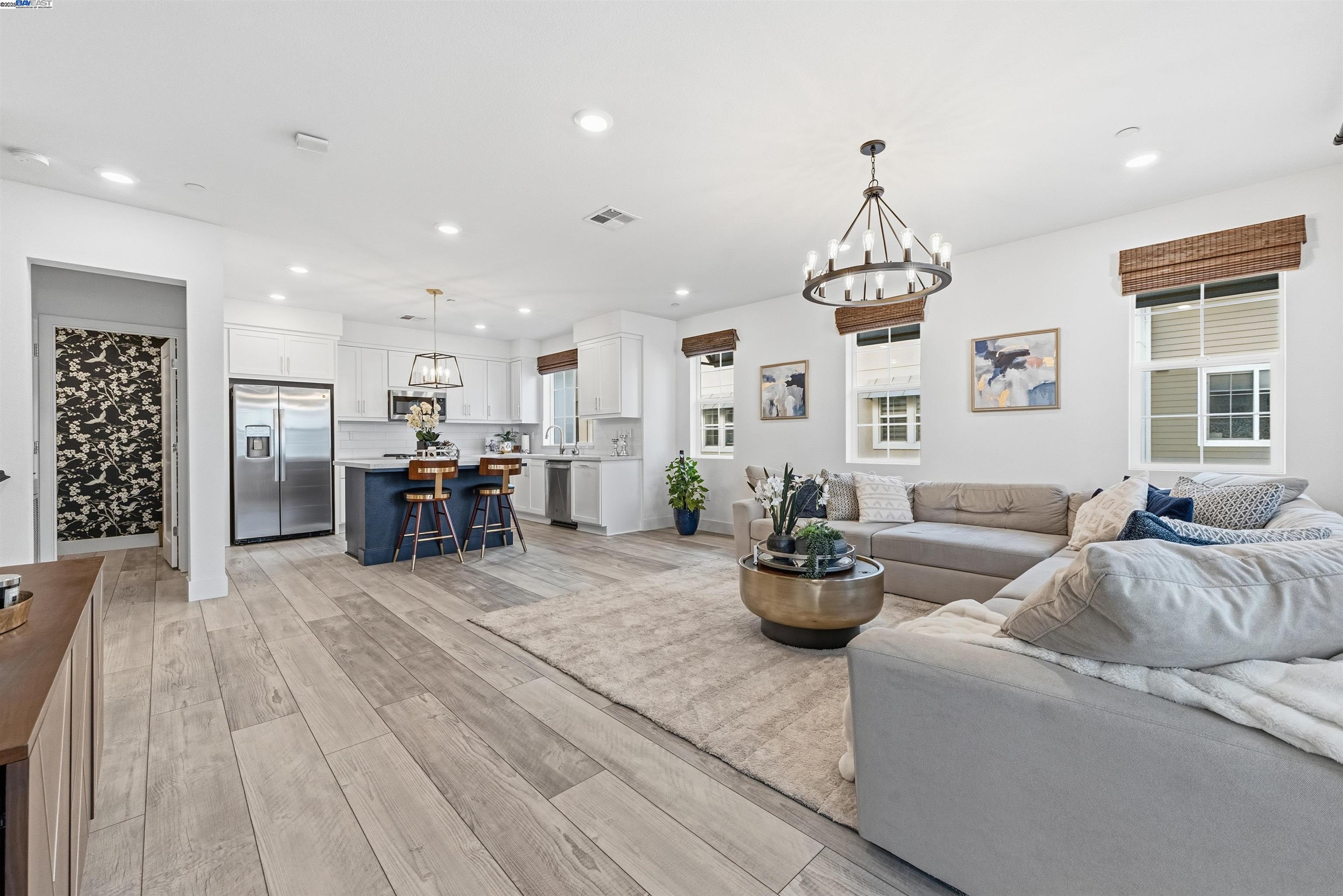 Front Image Thumbnail for BE41118679