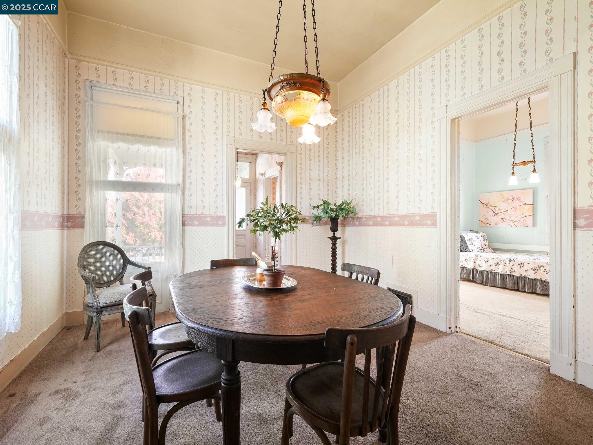 Detail Gallery Image 11 of 54 For 2154 Encinal Ave, Alameda,  CA 94501 - 2 Beds | 2 Baths