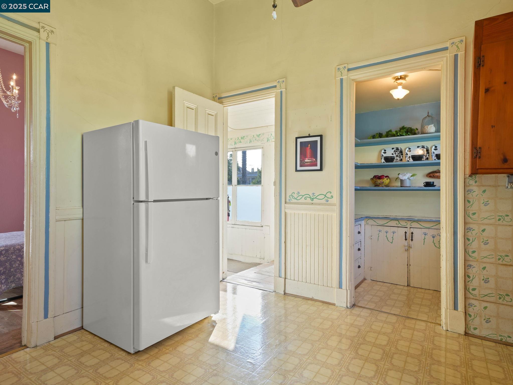 Detail Gallery Image 21 of 54 For 2154 Encinal Ave, Alameda,  CA 94501 - 2 Beds | 2 Baths