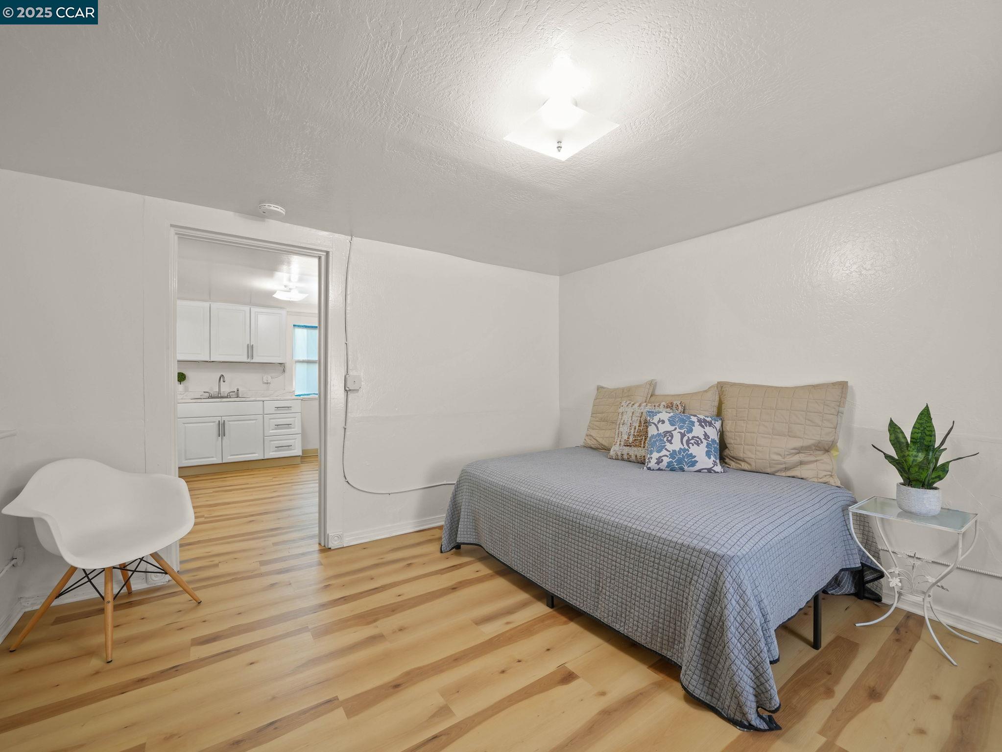 Detail Gallery Image 35 of 54 For 2154 Encinal Ave, Alameda,  CA 94501 - 2 Beds | 2 Baths