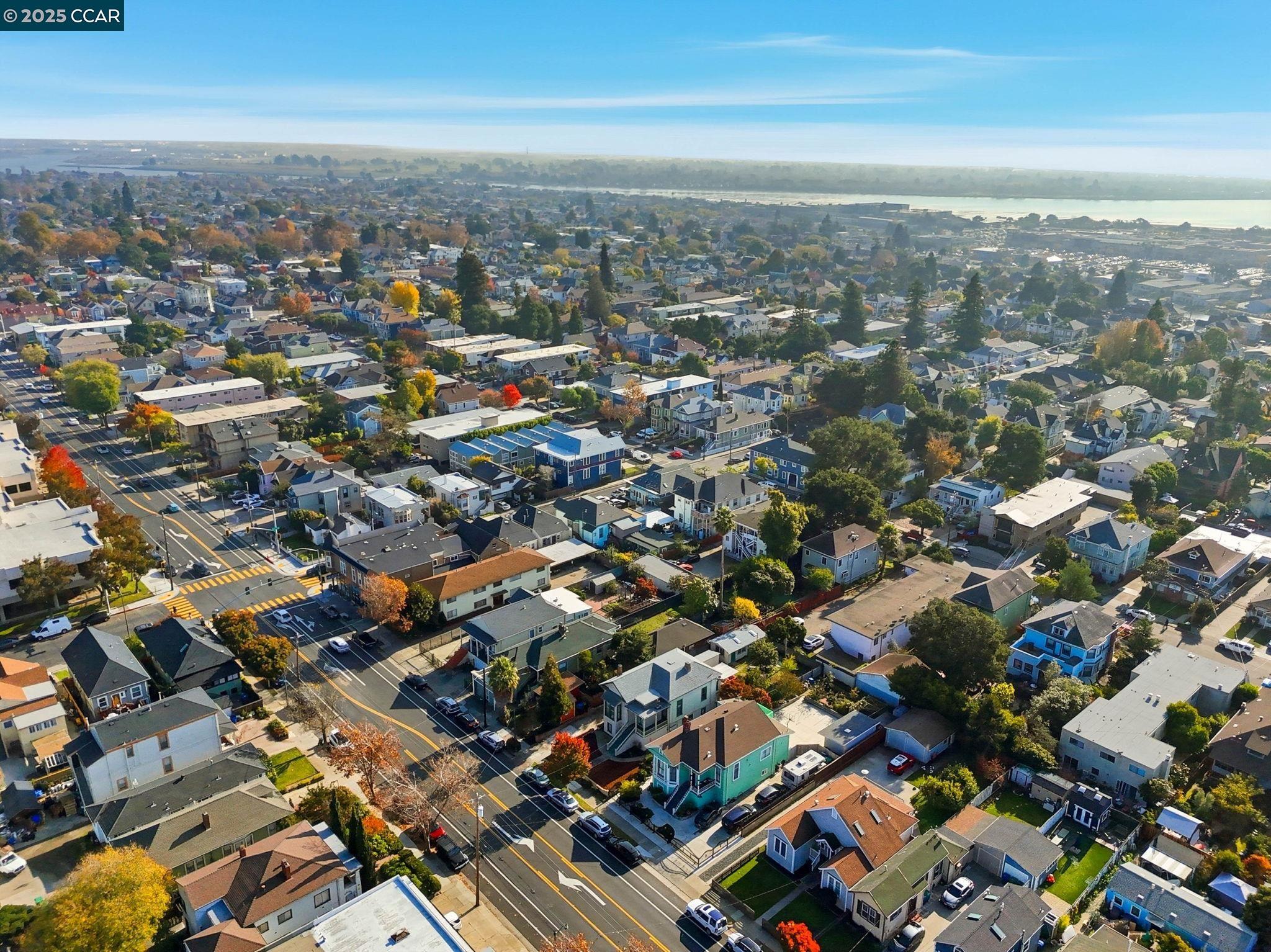 Detail Gallery Image 50 of 54 For 2154 Encinal Ave, Alameda,  CA 94501 - 2 Beds | 2 Baths