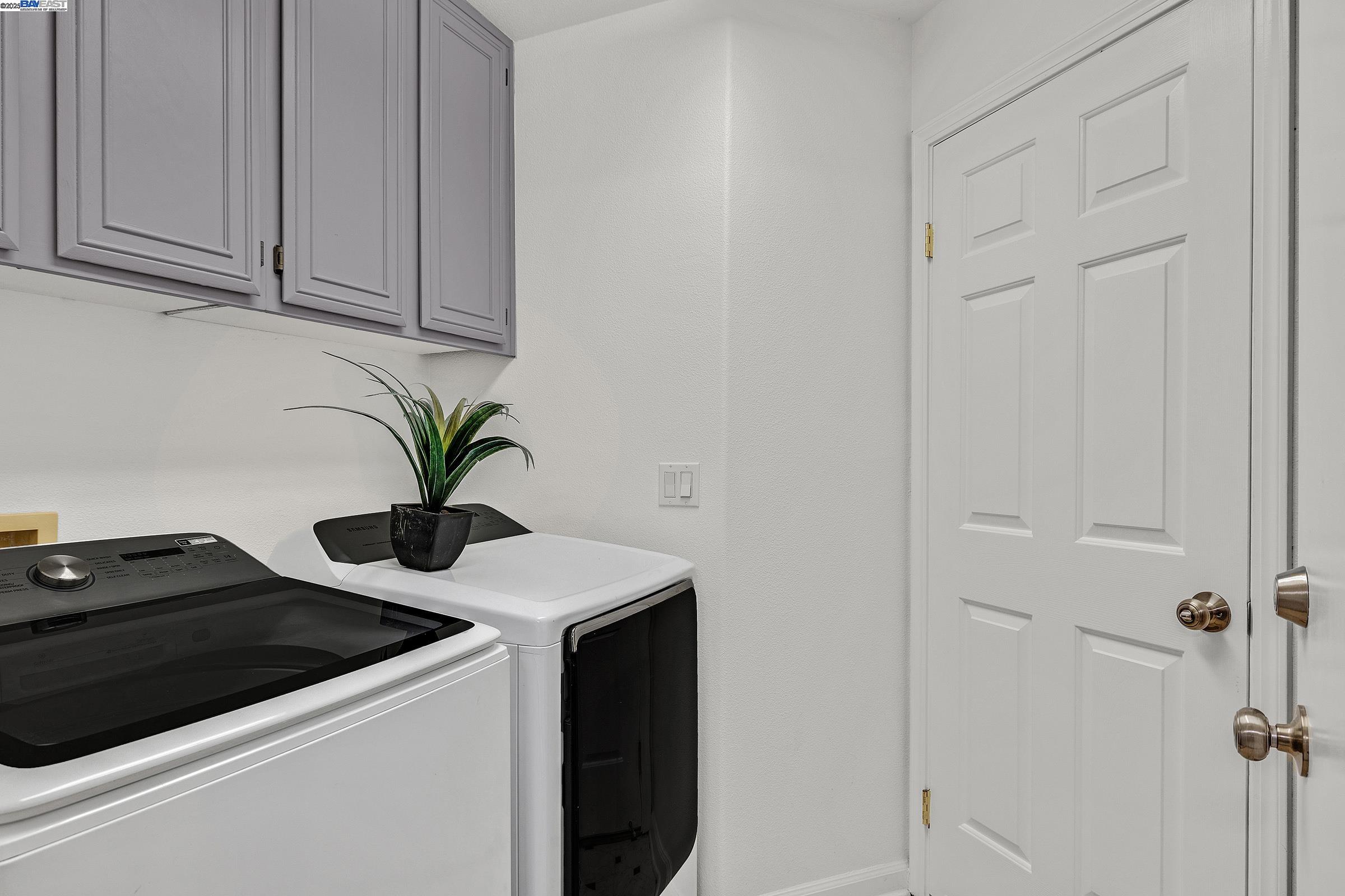 Detail Gallery Image 15 of 48 For 2018 Constitution Ct, San Leandro,  CA 94579 - 5 Beds | 4 Baths