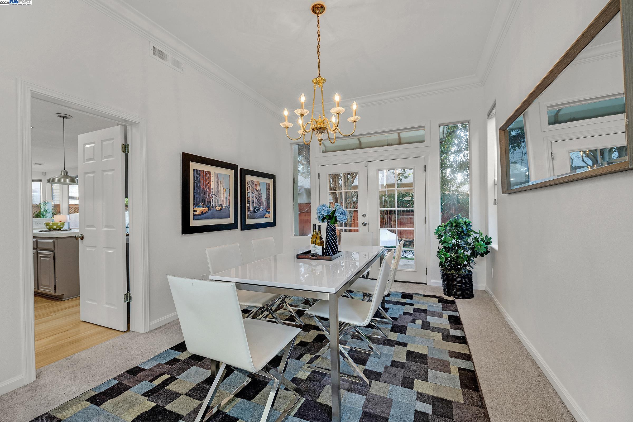 Detail Gallery Image 6 of 48 For 2018 Constitution Ct, San Leandro,  CA 94579 - 5 Beds | 4 Baths