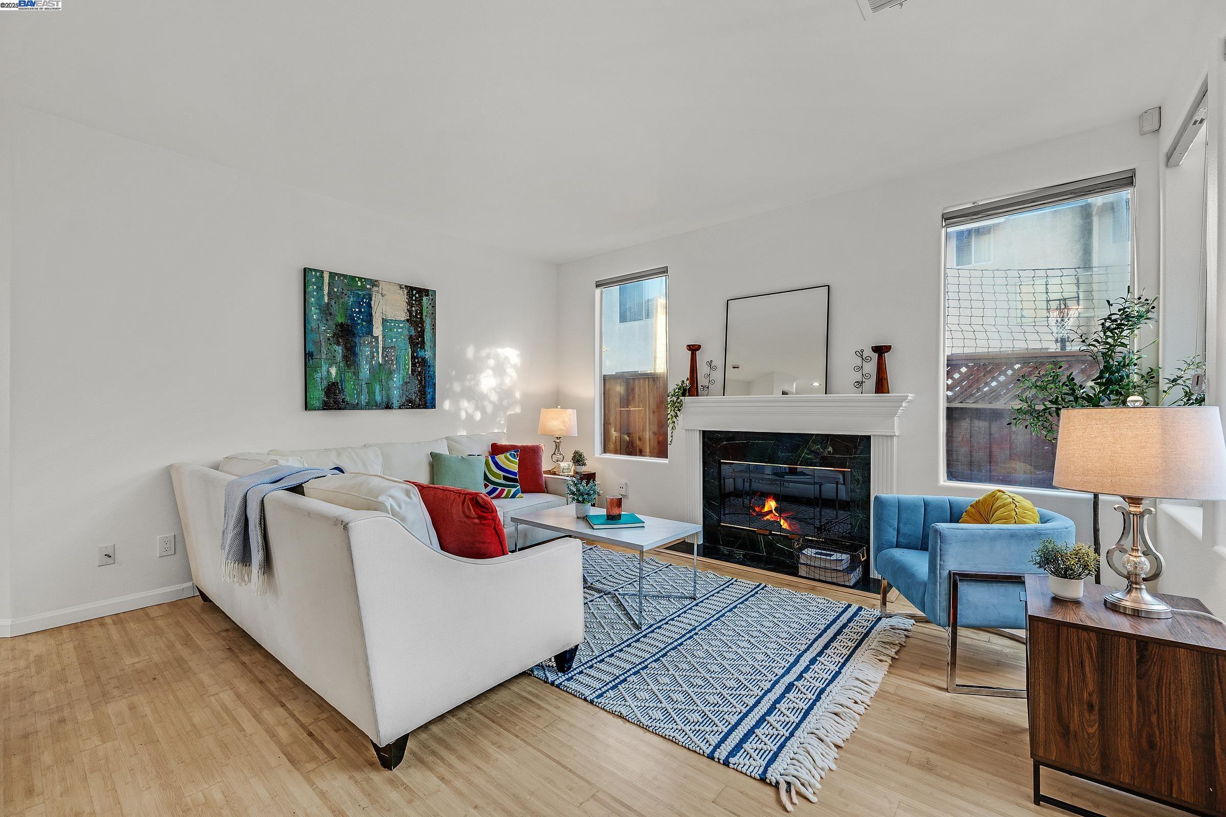 Detail Gallery Image 10 of 48 For 2018 Constitution Ct, San Leandro,  CA 94579 - 5 Beds | 4 Baths