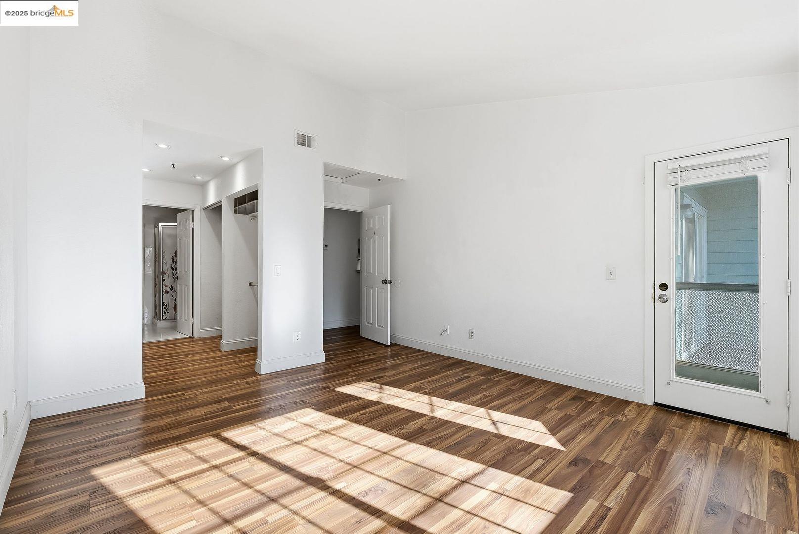 Detail Gallery Image 15 of 33 For 316 Dursey Dr, Pinole,  CA 94564 - 2 Beds | 2 Baths